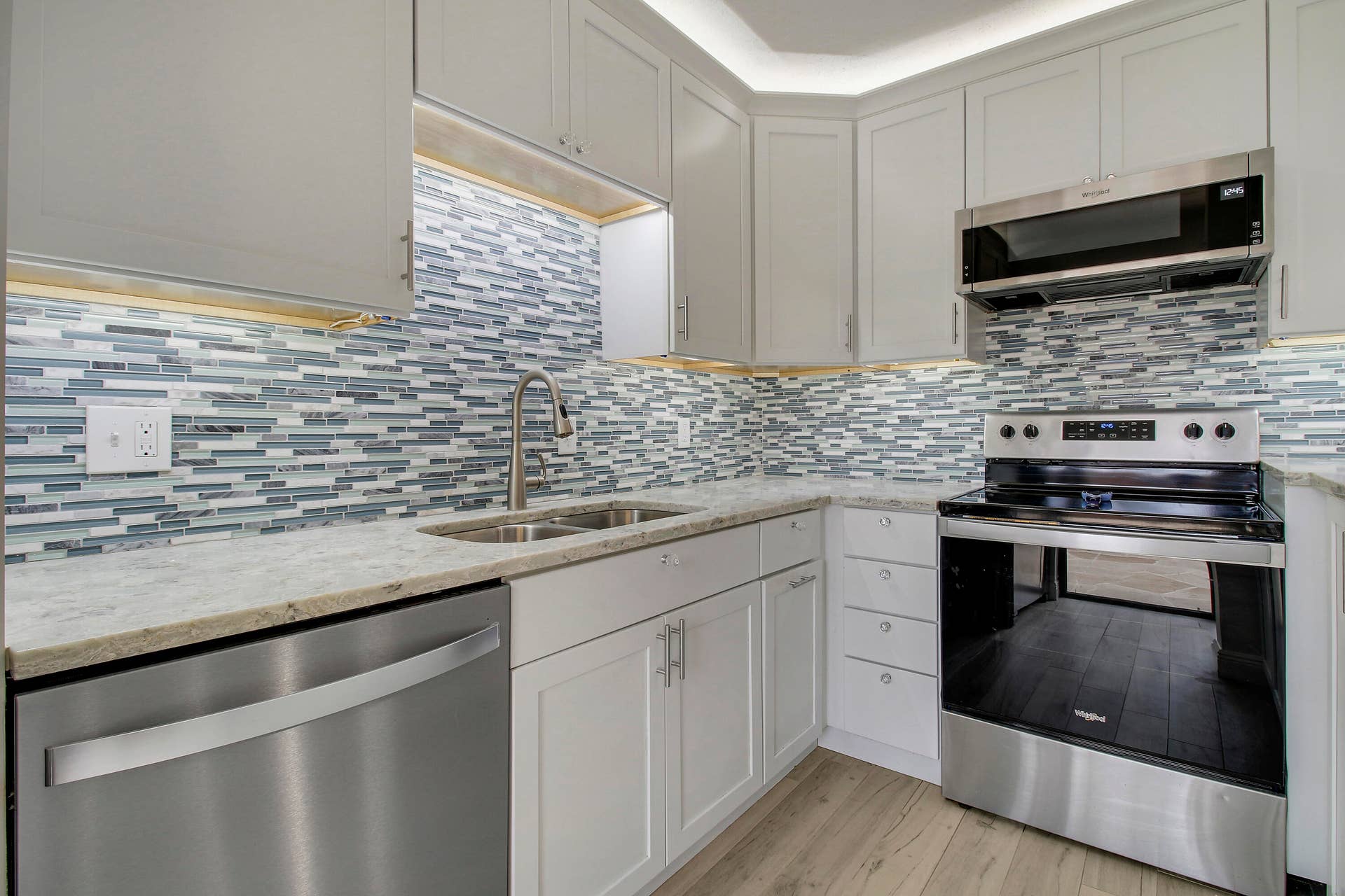 825 Center Street, #30b, Jupiter, FL 33458 House2-15
