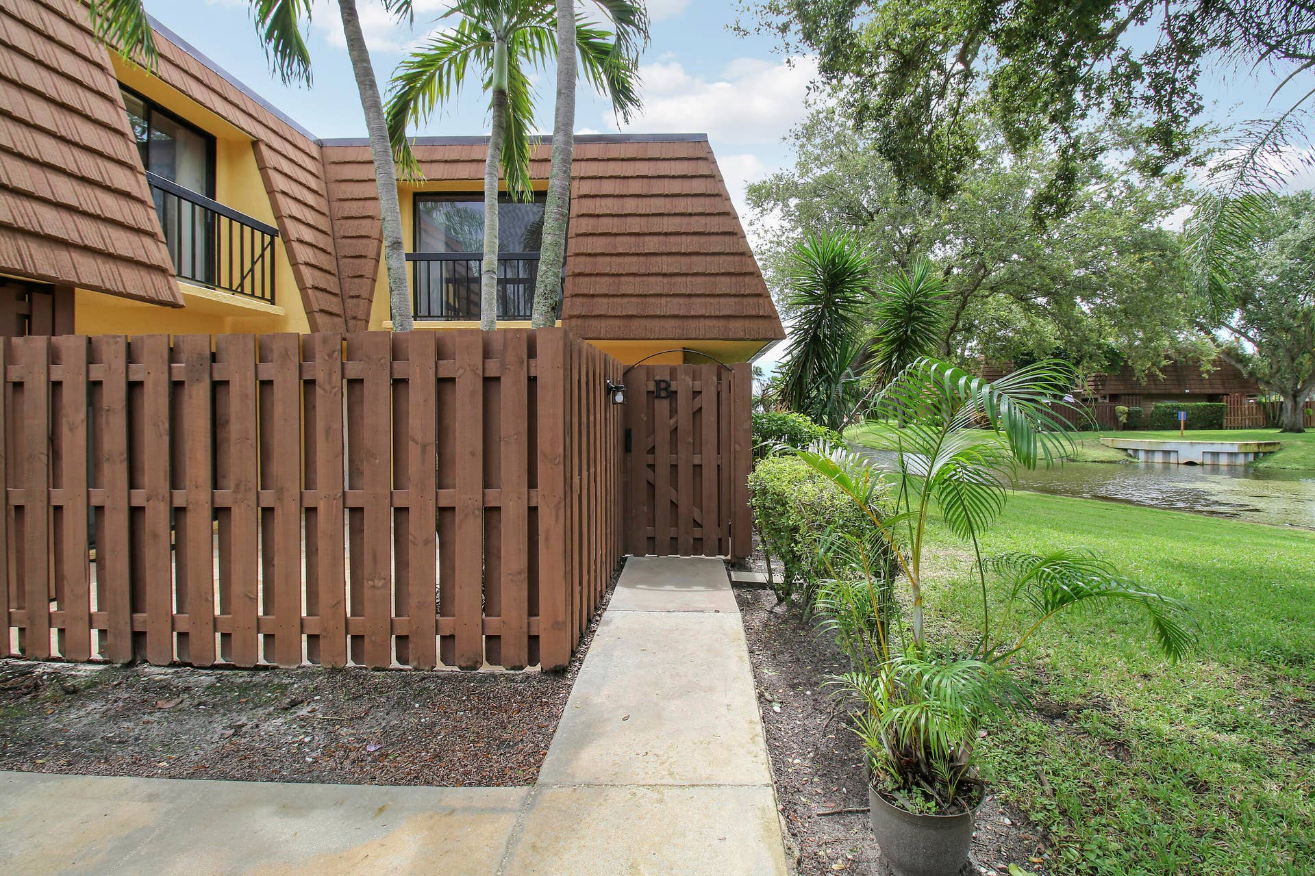 825 Center Street, #30b, Jupiter, FL 33458 House2-36