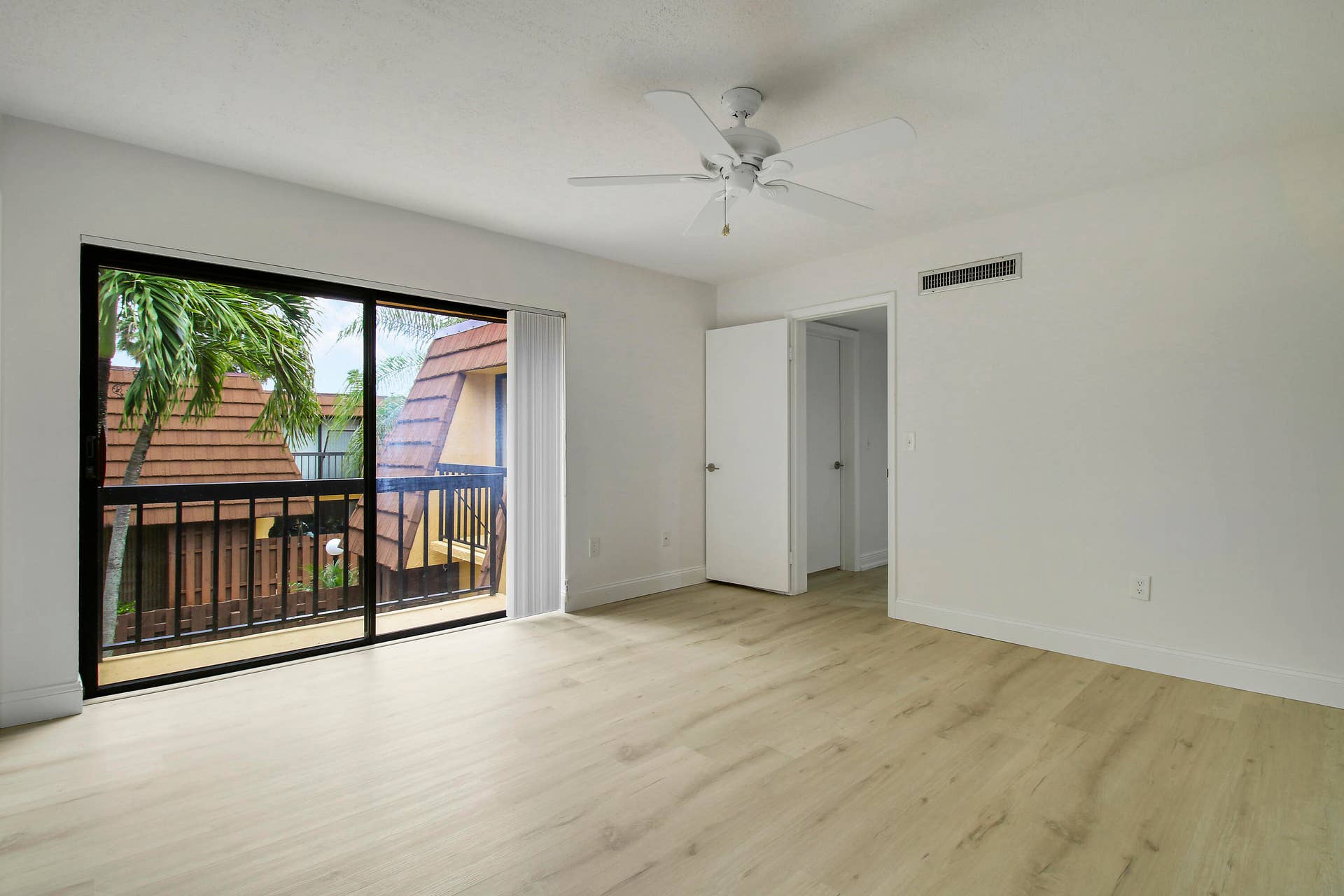 825 Center Street, #30b, Jupiter, FL 33458 House2-23