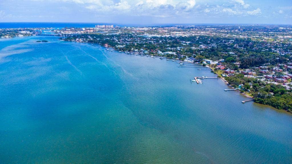 825 Center Street, #30b, Jupiter, FL 33458 ipixx_-7