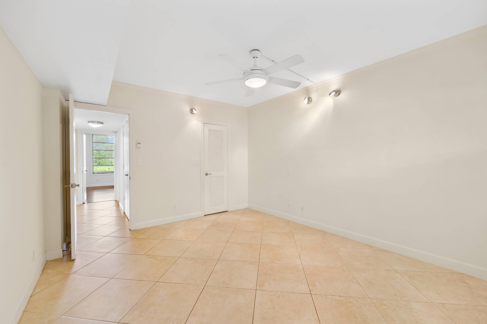 4000 CYPRESS GROVE Way, #103, Pompano Beach, FL 33069 DSC_5391