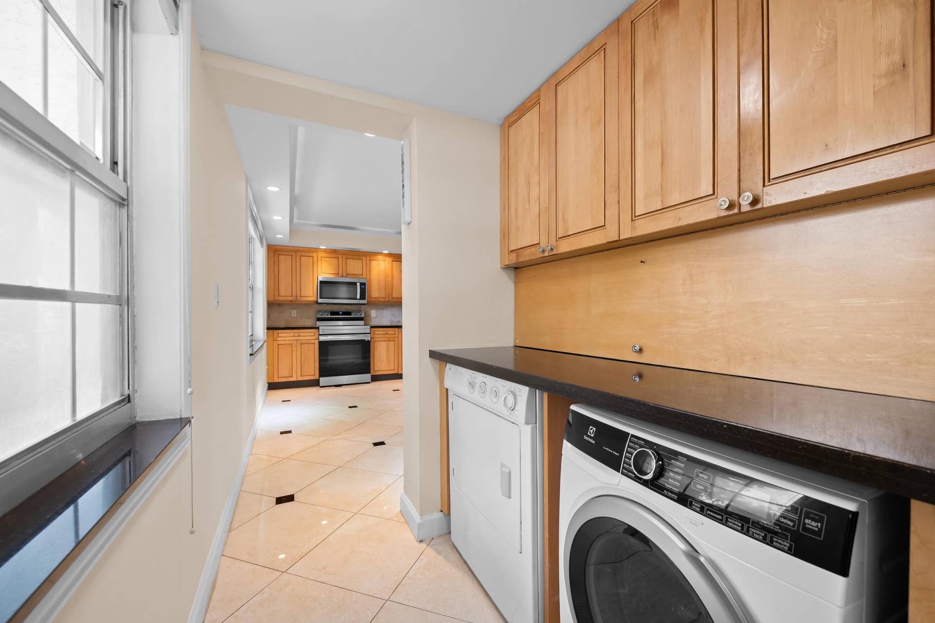 4000 CYPRESS GROVE Way, #103, Pompano Beach, FL 33069 DSC_5439
