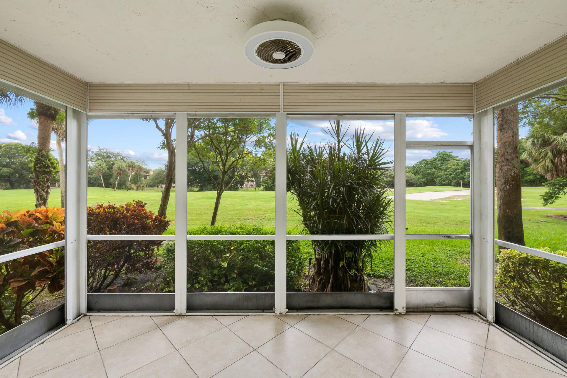 4000 CYPRESS GROVE Way, #103, Pompano Beach, FL 33069 DSC_5370