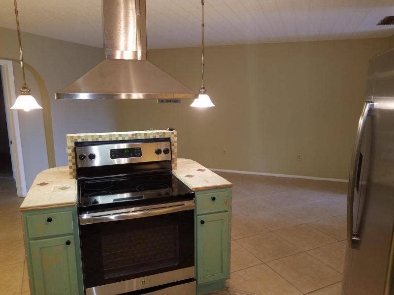 5725 FERNLEY Drive E, #7, West Palm Beach, West Palm Beach, FL 33415 20180619171622199430000000-o