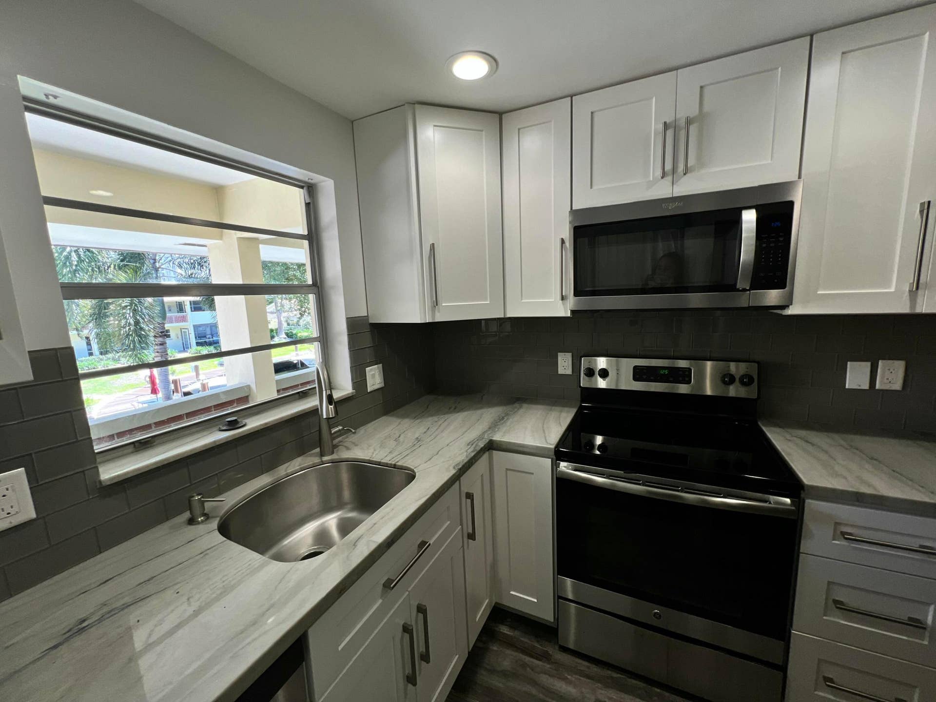 2800 NE 14TH ST Street, #204, Pompano Beach, FL 33062 IMG_0450