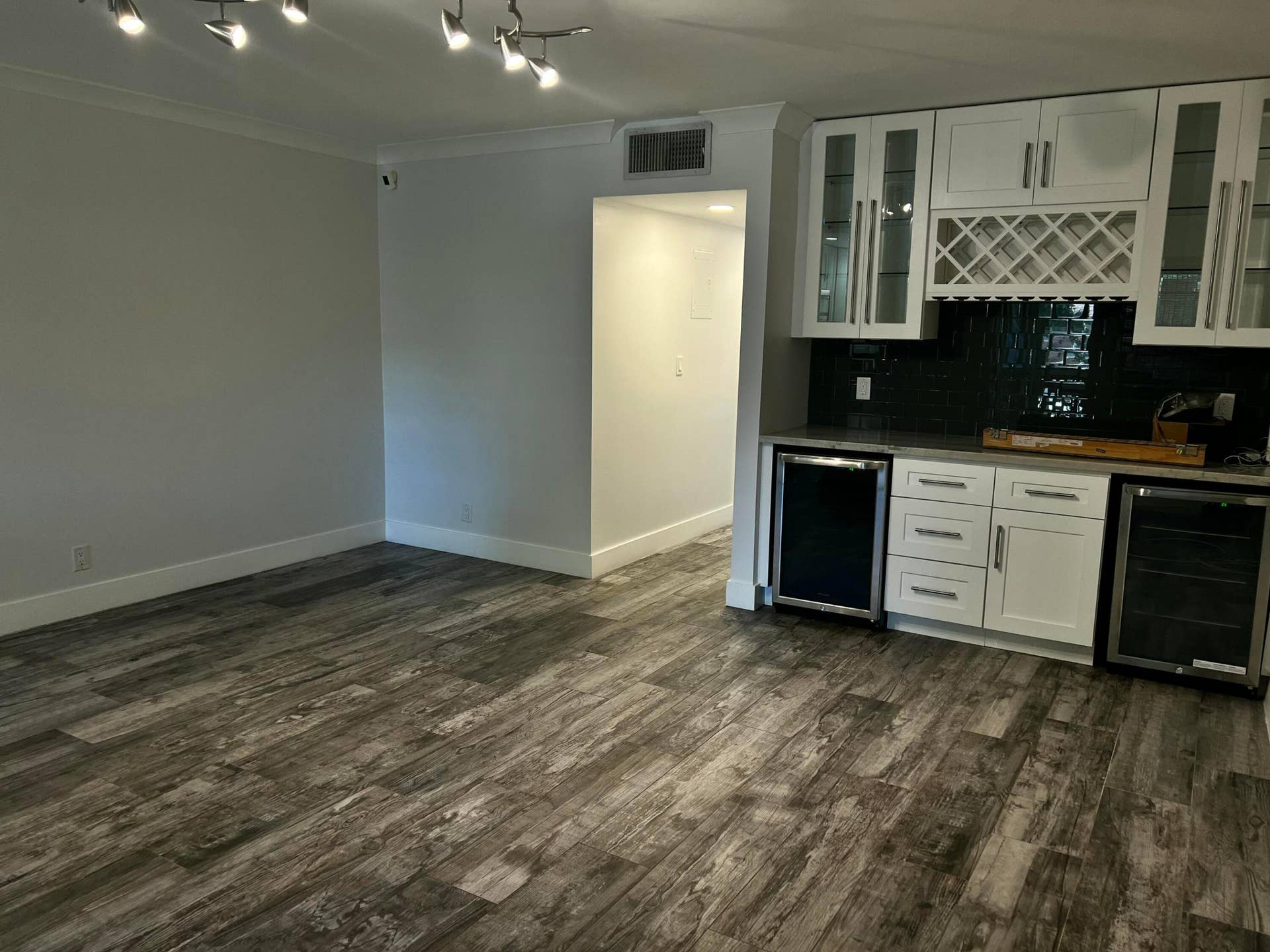2800 NE 14TH ST Street, #204, Pompano Beach, FL 33062 IMG_0444
