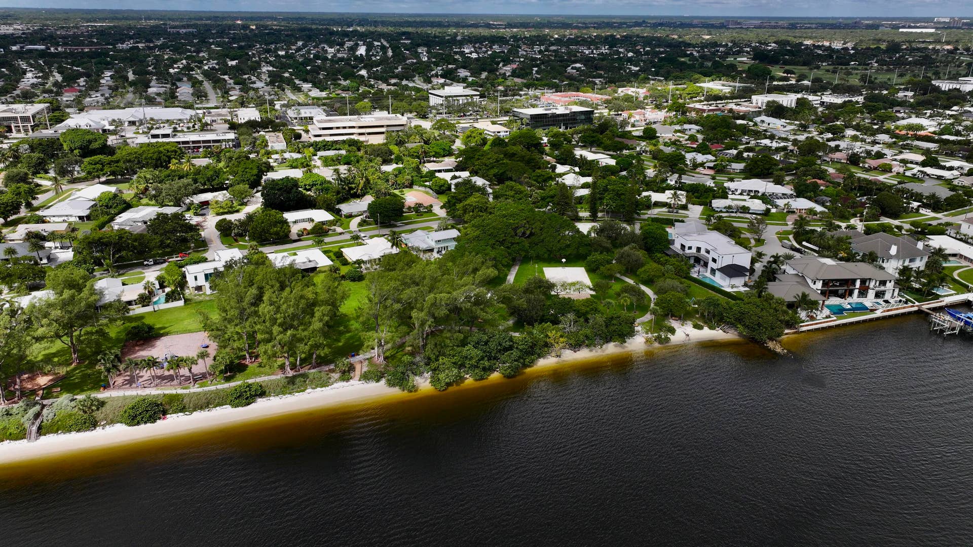 315 Northlake Drive, #315/317, North Palm Beach, FL 33408 dji_fly_20260924_111932_0005_17902638386