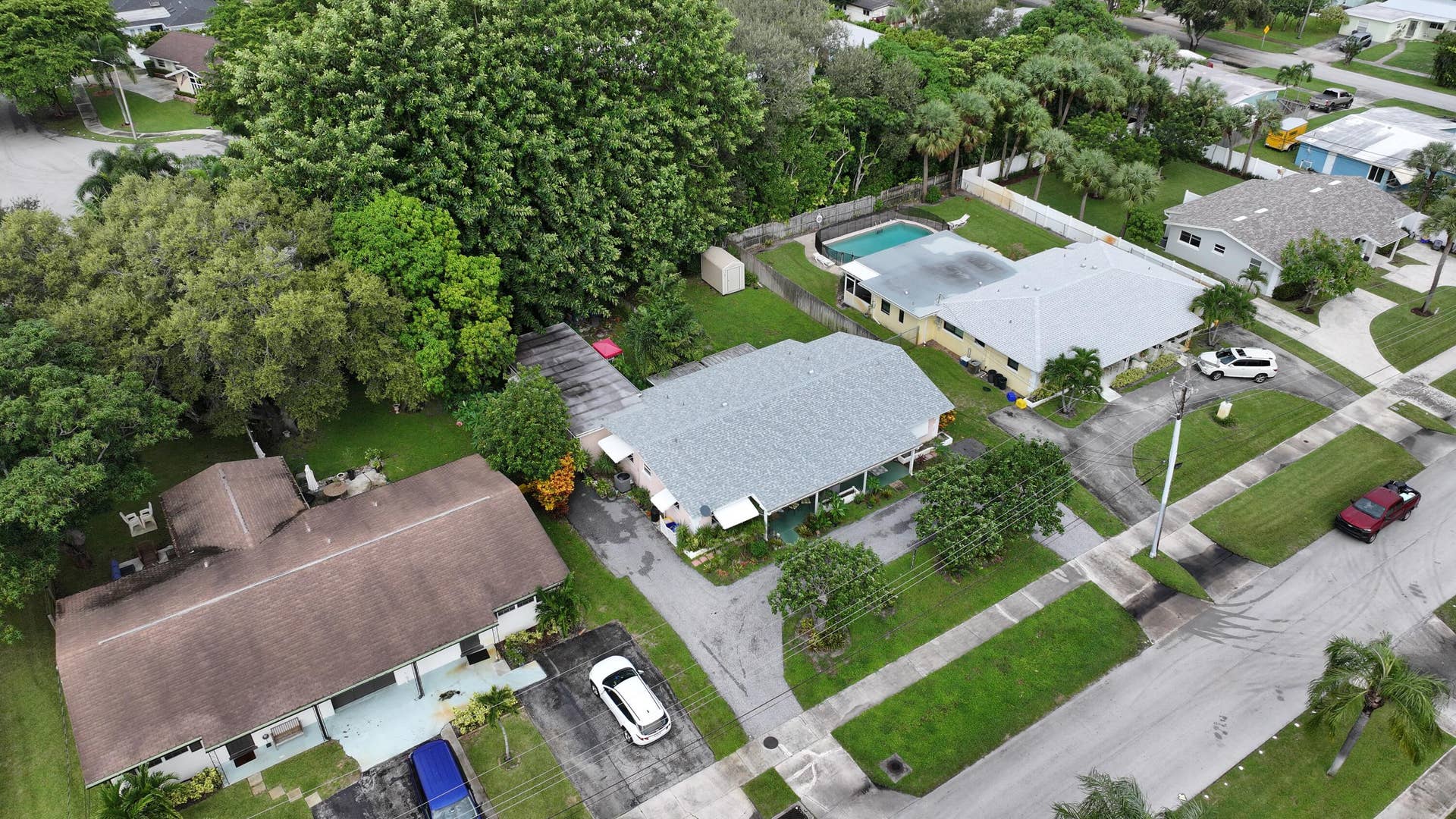 315 Northlake Drive, #315/317, North Palm Beach, FL 33408 dji_fly_20261002_101842_0103_17910273568