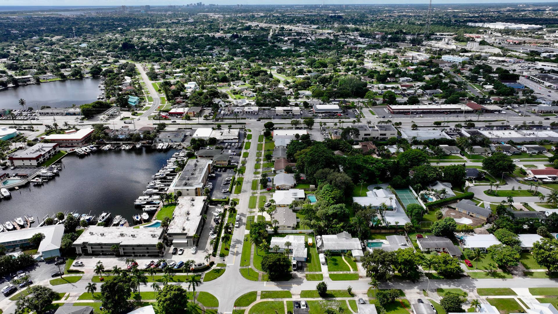 315 Northlake Drive, #315/317, North Palm Beach, FL 33408 dji_fly_20260924_105418_0984_17902619295