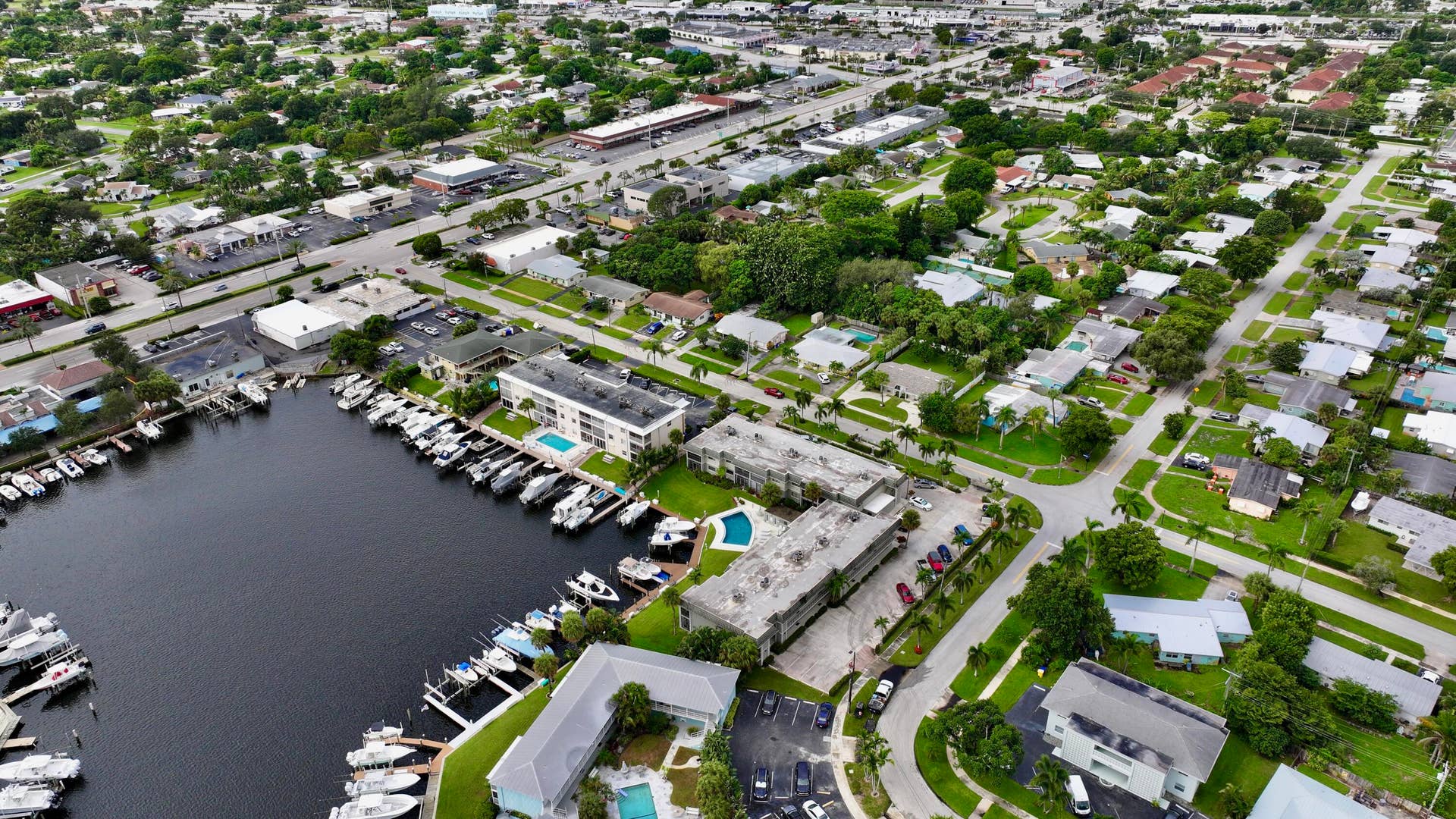 315 Northlake Drive, #315/317, North Palm Beach, FL 33408 dji_fly_20261002_101732_0098_17910273604