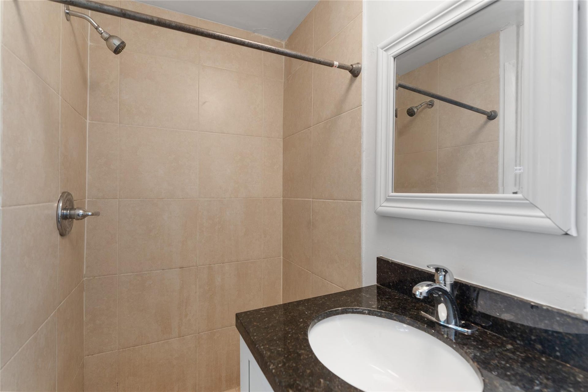 2001 NW 14TH Avenue, Fort Lauderdale, FL 33311 Photo 17