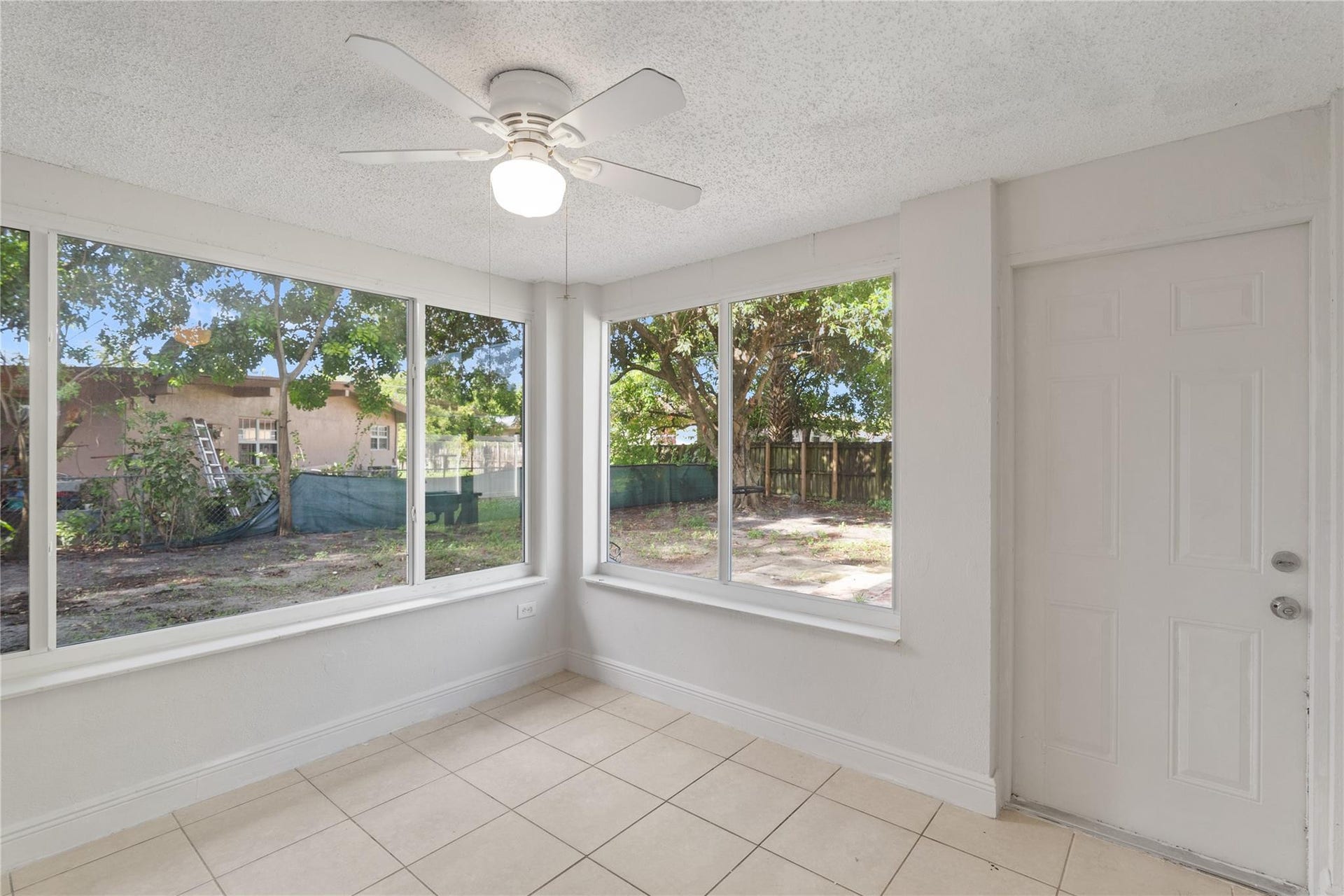 2001 NW 14TH Avenue, Fort Lauderdale, FL 33311 Photo 15