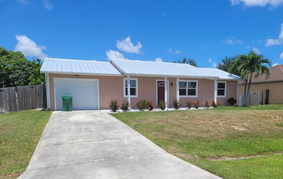 Property photo for 955 SW GWENDOLEN Terrace, Port St Lucie, FL