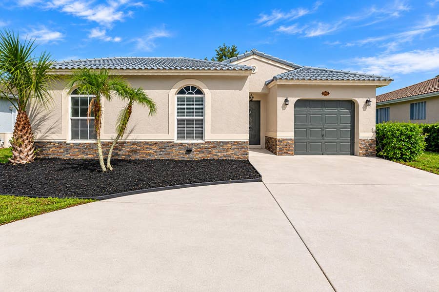 Property photo for 1790 NW 56TH Avenue, Lauderhill, FL
