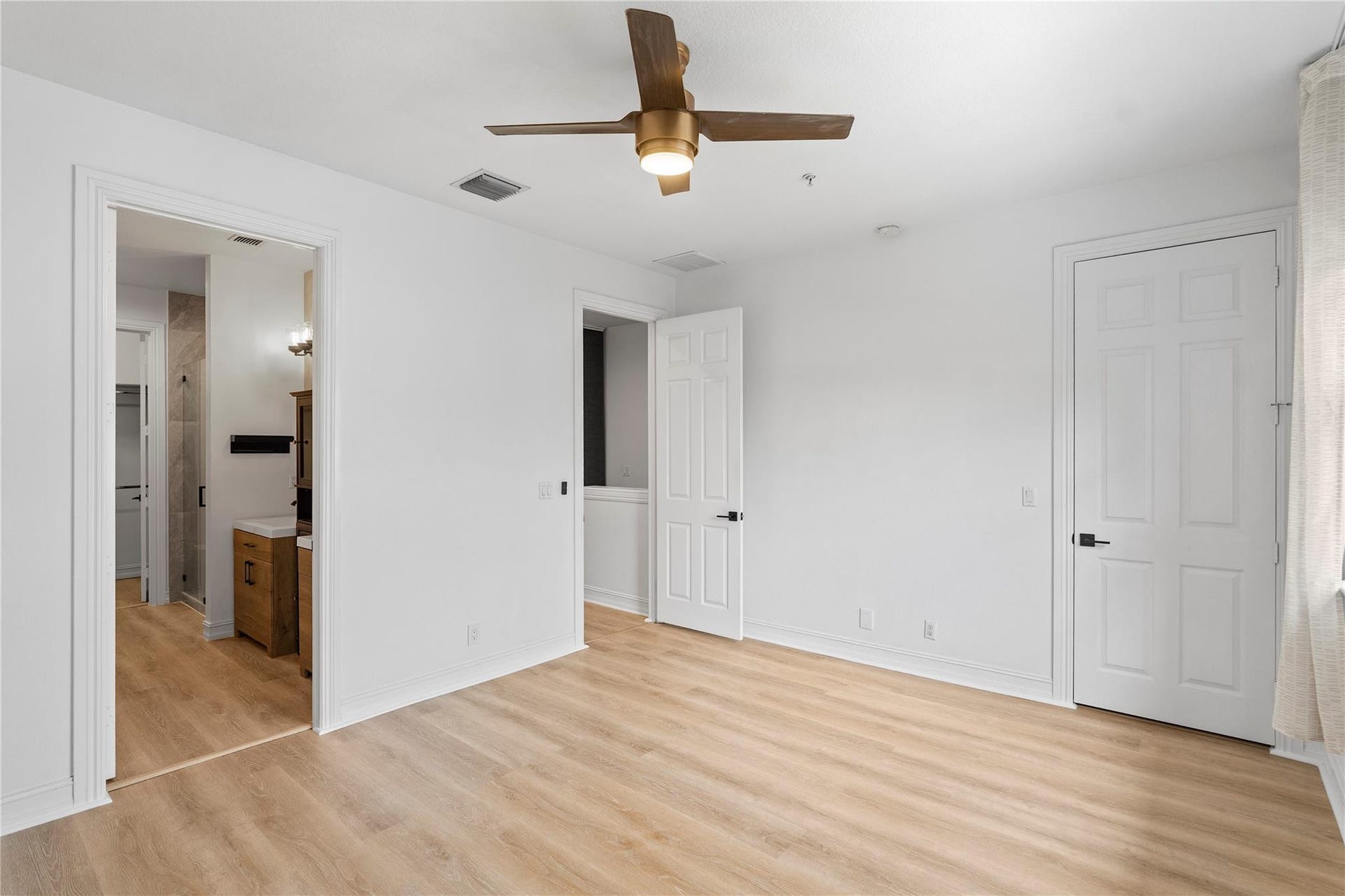 2243 NE 9TH Avenue, Wilton Manors, FL 33305 Photo 19