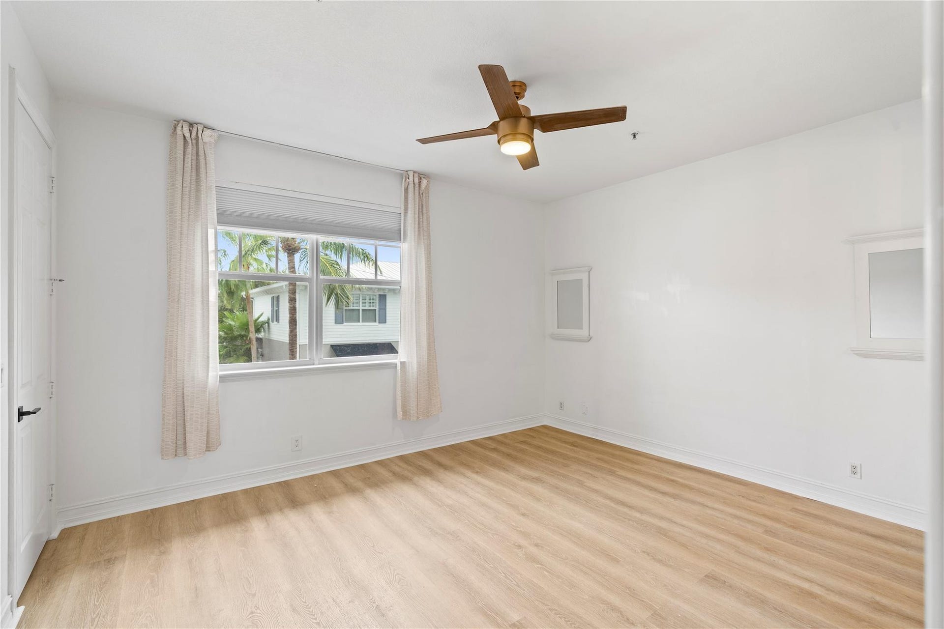 2243 NE 9TH Avenue, Wilton Manors, FL 33305 Photo 18