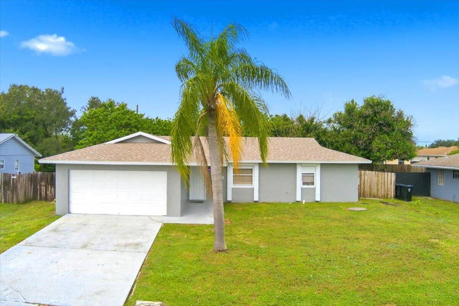 Property photo for 2066 SE STONECROP Street, Port St Lucie, FL