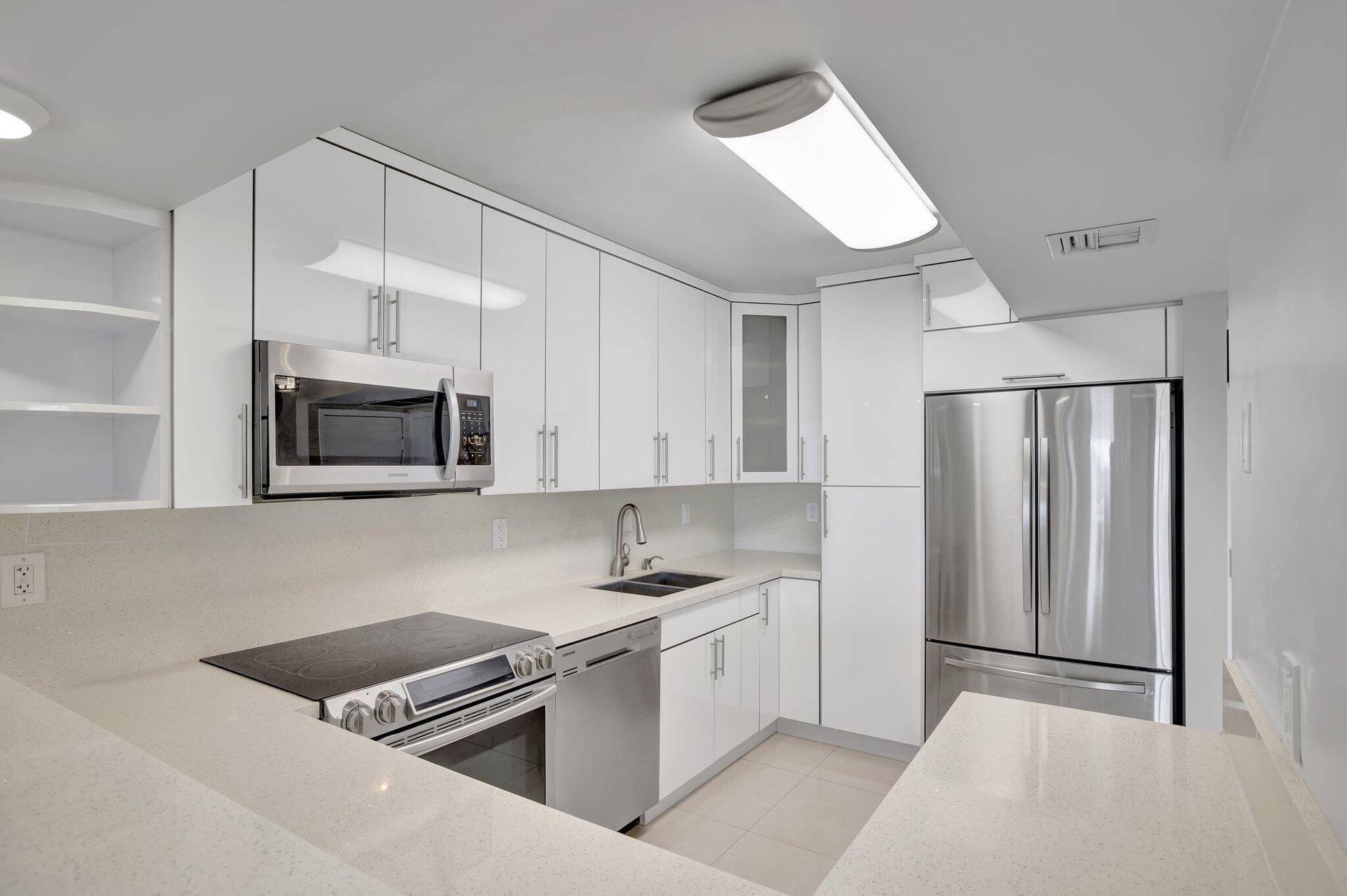 3701 N COUNTRY CLUB Drive, #907, Aventura, FL 33180 20-web-or-mls-699A7309