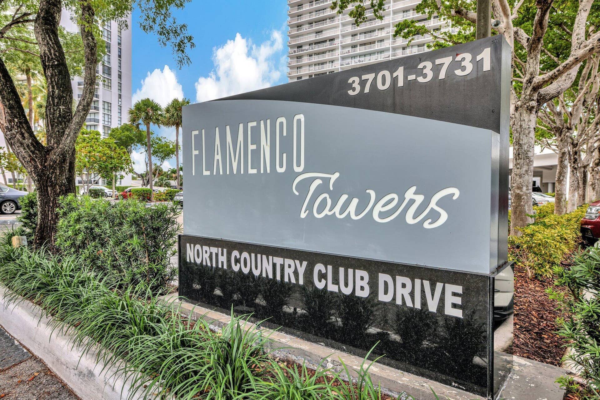 3701 N COUNTRY CLUB Drive, #907, Aventura, FL 33180 46-web-or-mls-699A7484