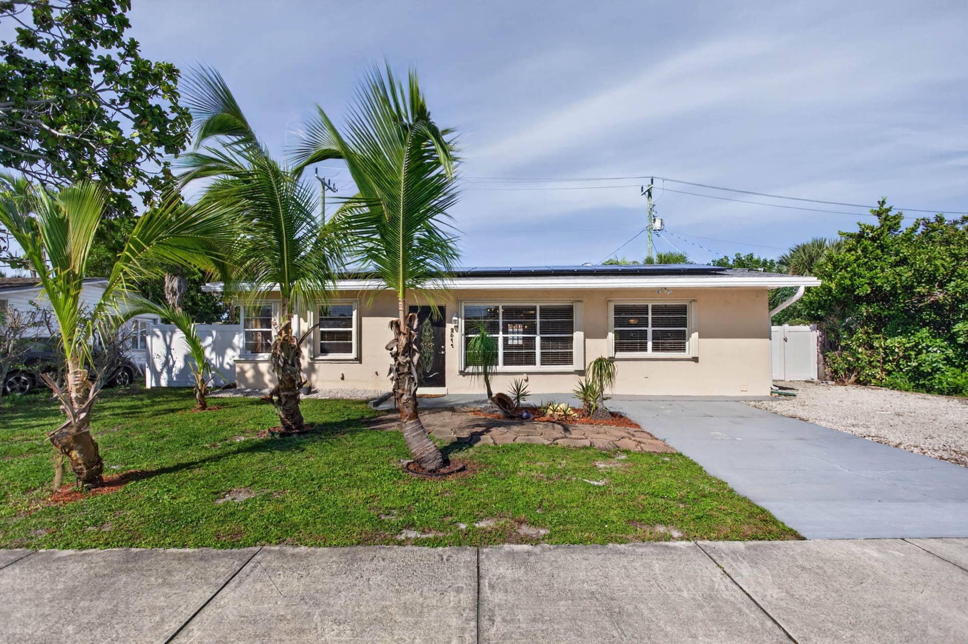 2511 NE 9TH Terrace, Pompano Beach, FL 33064 1
