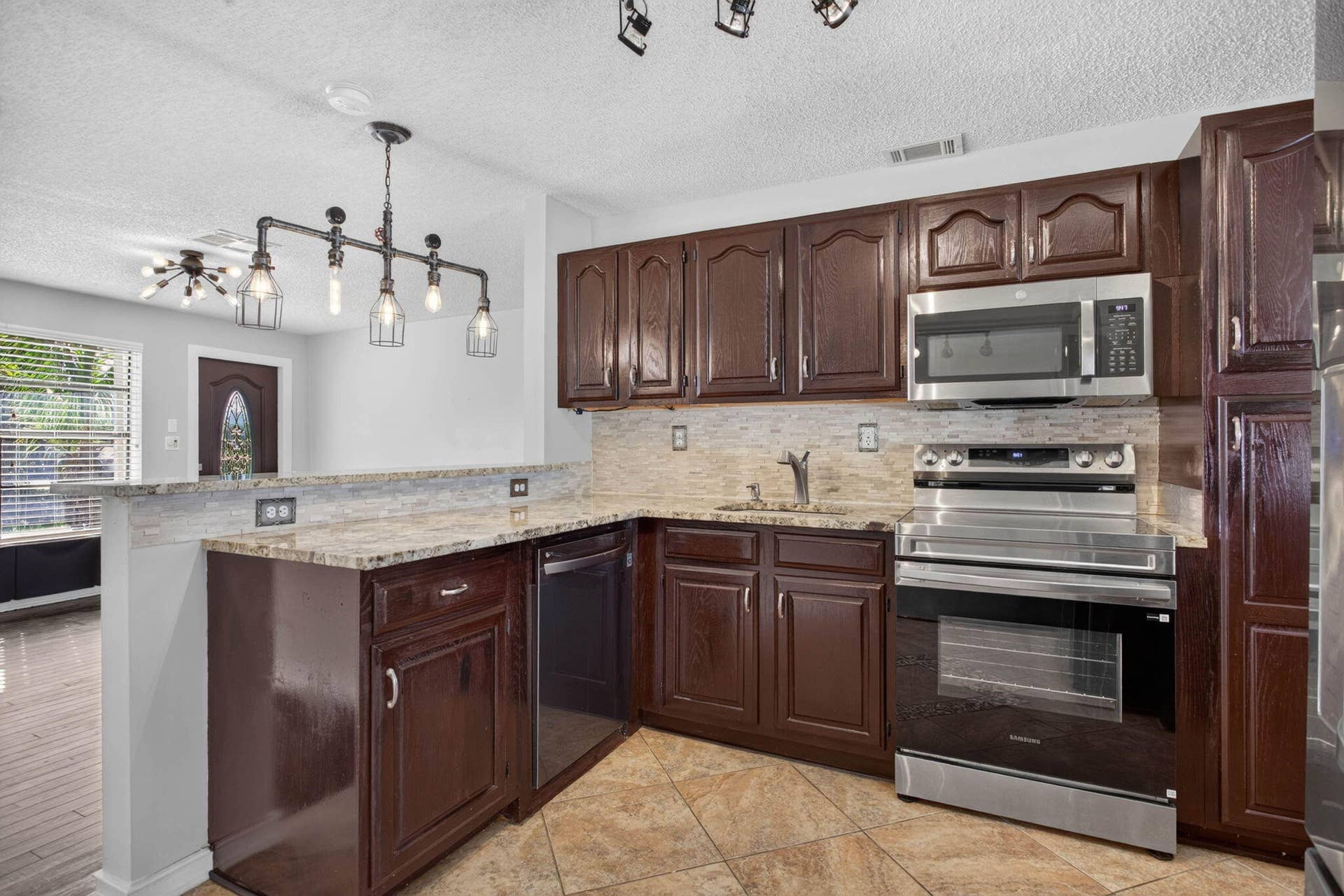 2511 NE 9TH Terrace, Pompano Beach, FL 33064 14