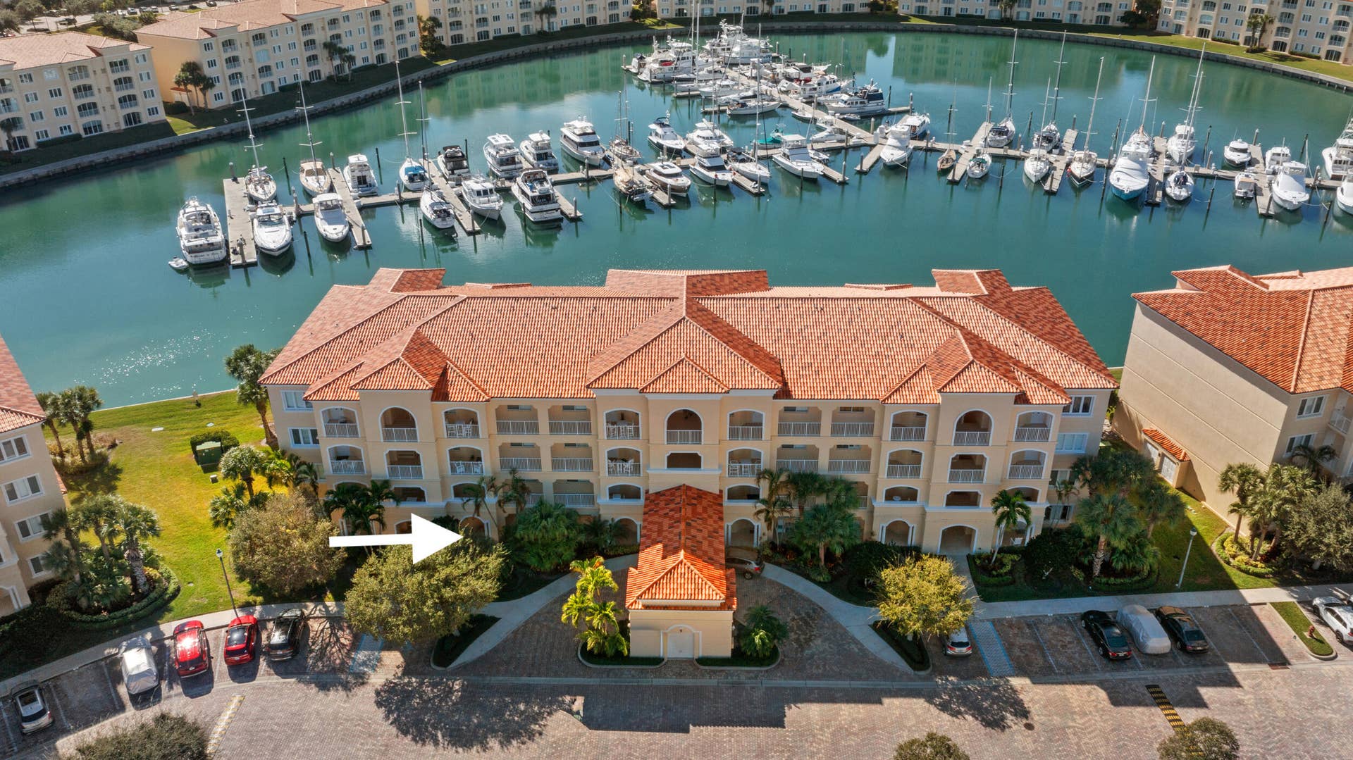 9 HARBOUR ISLE Drive E, #102, Fort Pierce, FL 34949 9 with arrow