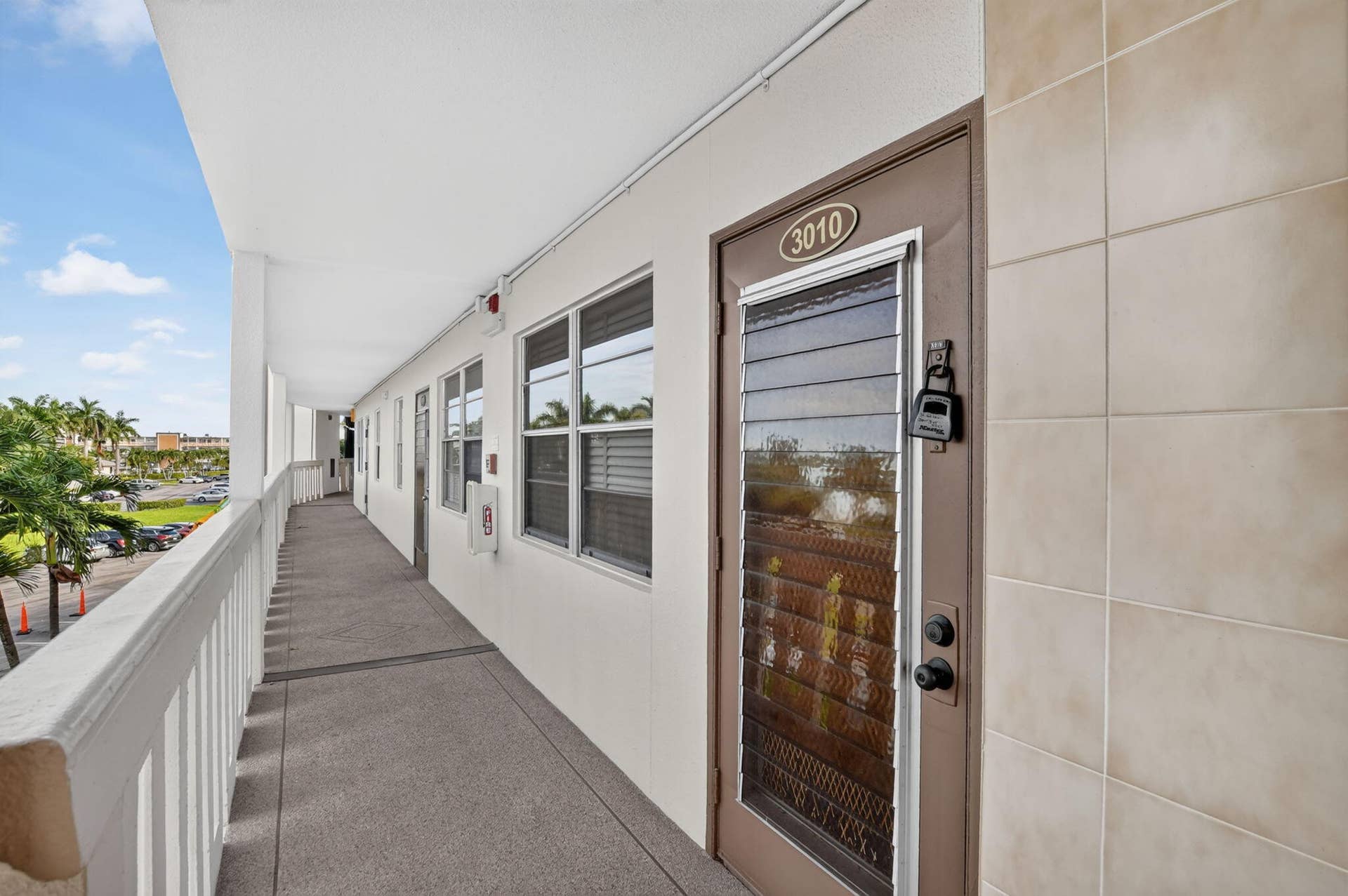 3010 Guildford A, Boca Raton, FL 33434 Walk Way