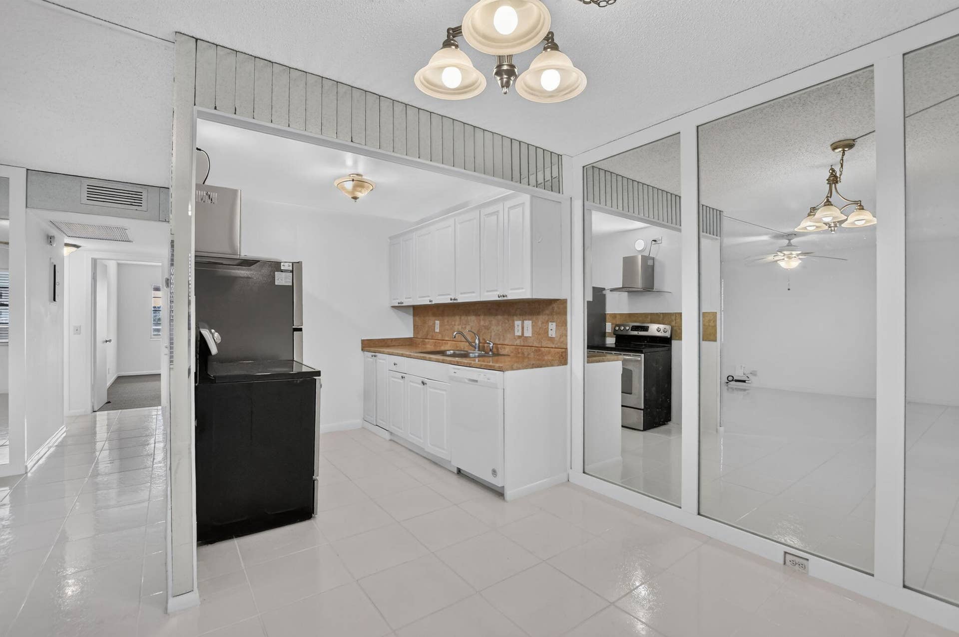 3010 Guildford A, Boca Raton, FL 33434 Dining / Kitchen