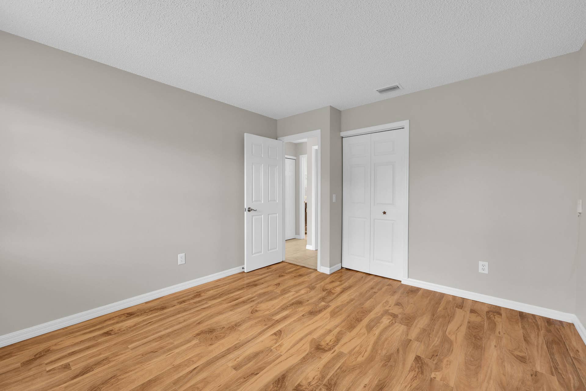 351 SW Dwight Avenue, Port St Lucie, FL 34983 351 sw dwight ave - 25
