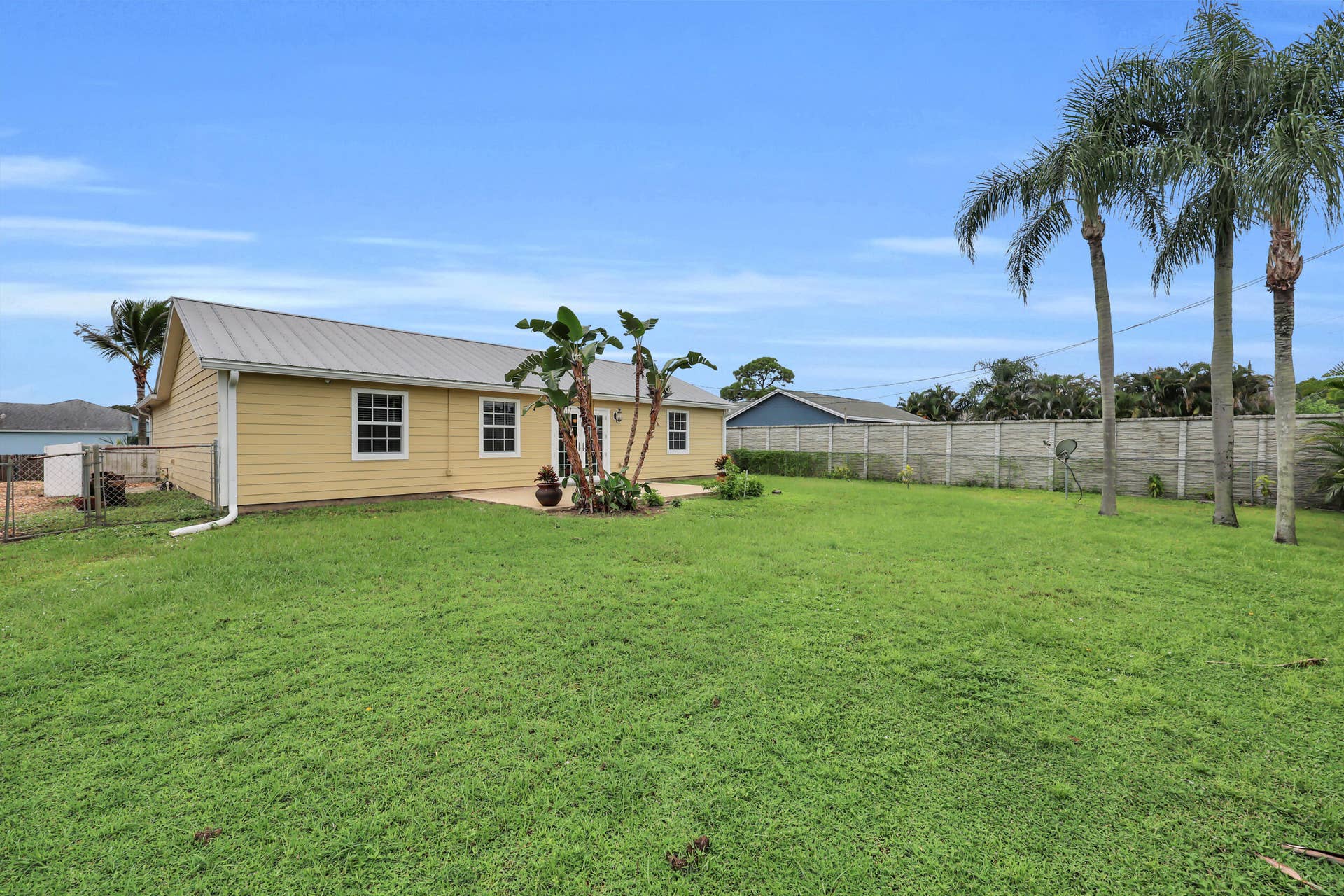 351 SW Dwight Avenue, Port St Lucie, FL 34983 351 sw dwight ave - 35