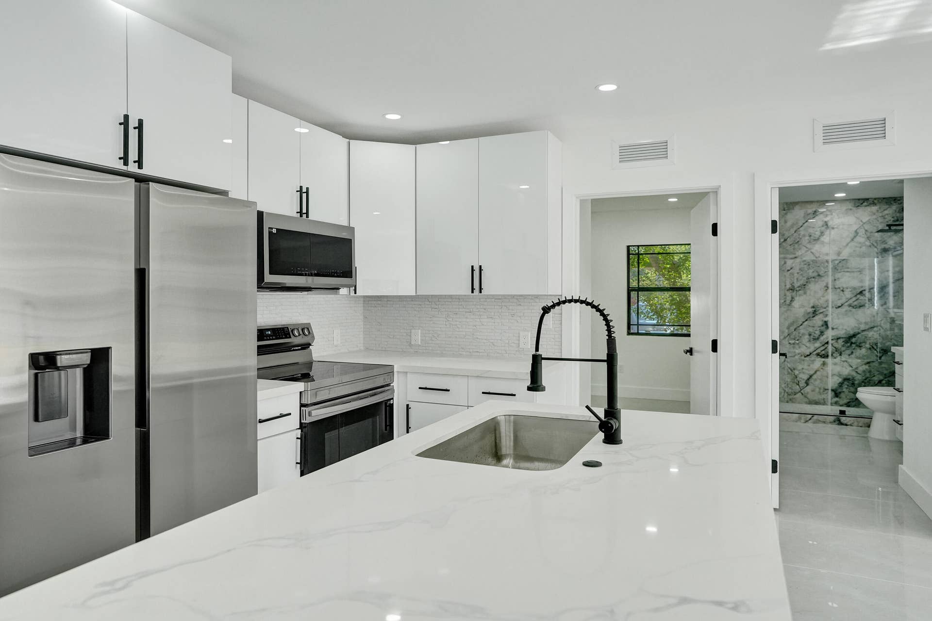 3234 TAFT Street, Hollywood, FL 33021 DSC08464