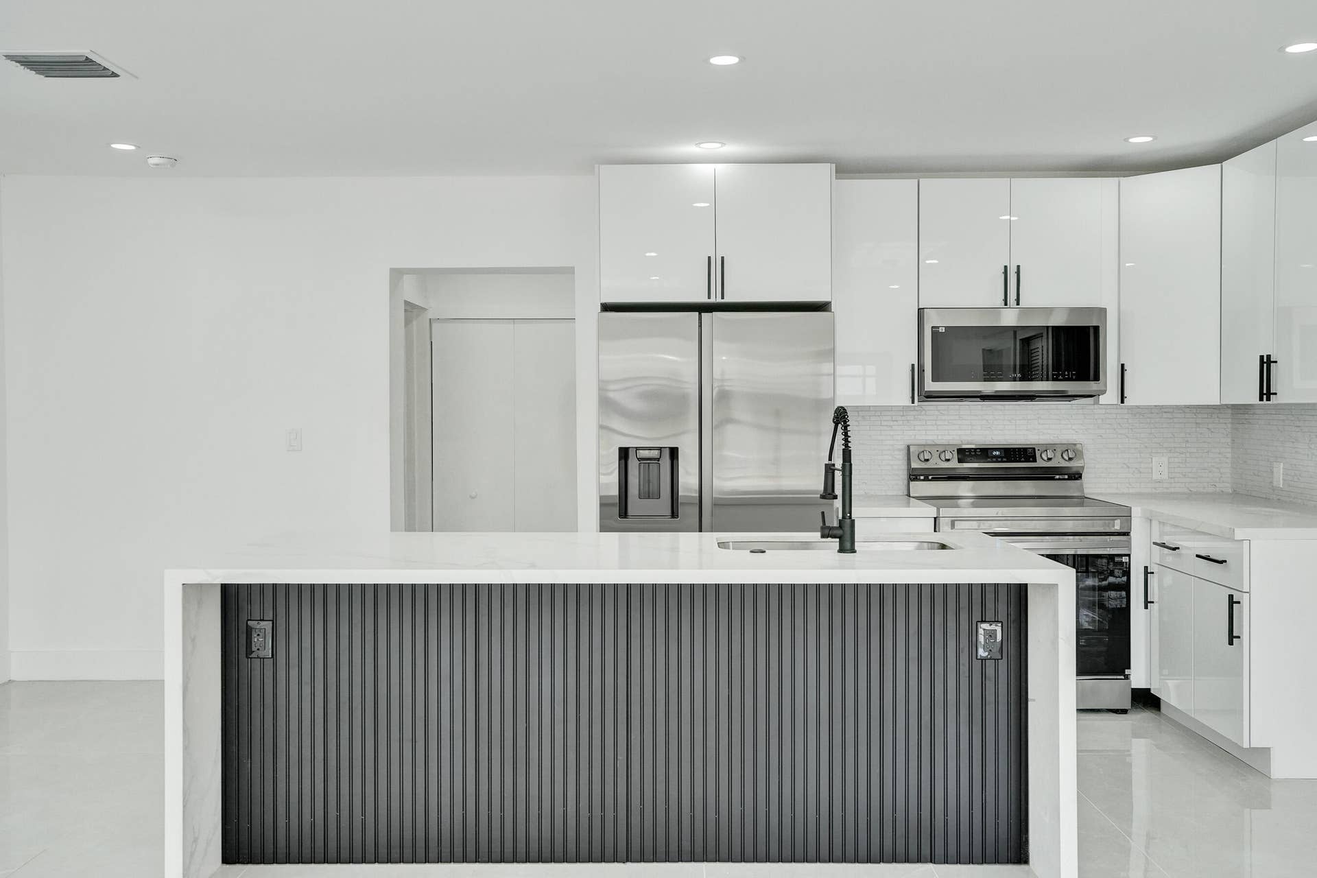 3234 TAFT Street, Hollywood, FL 33021 DSC08461