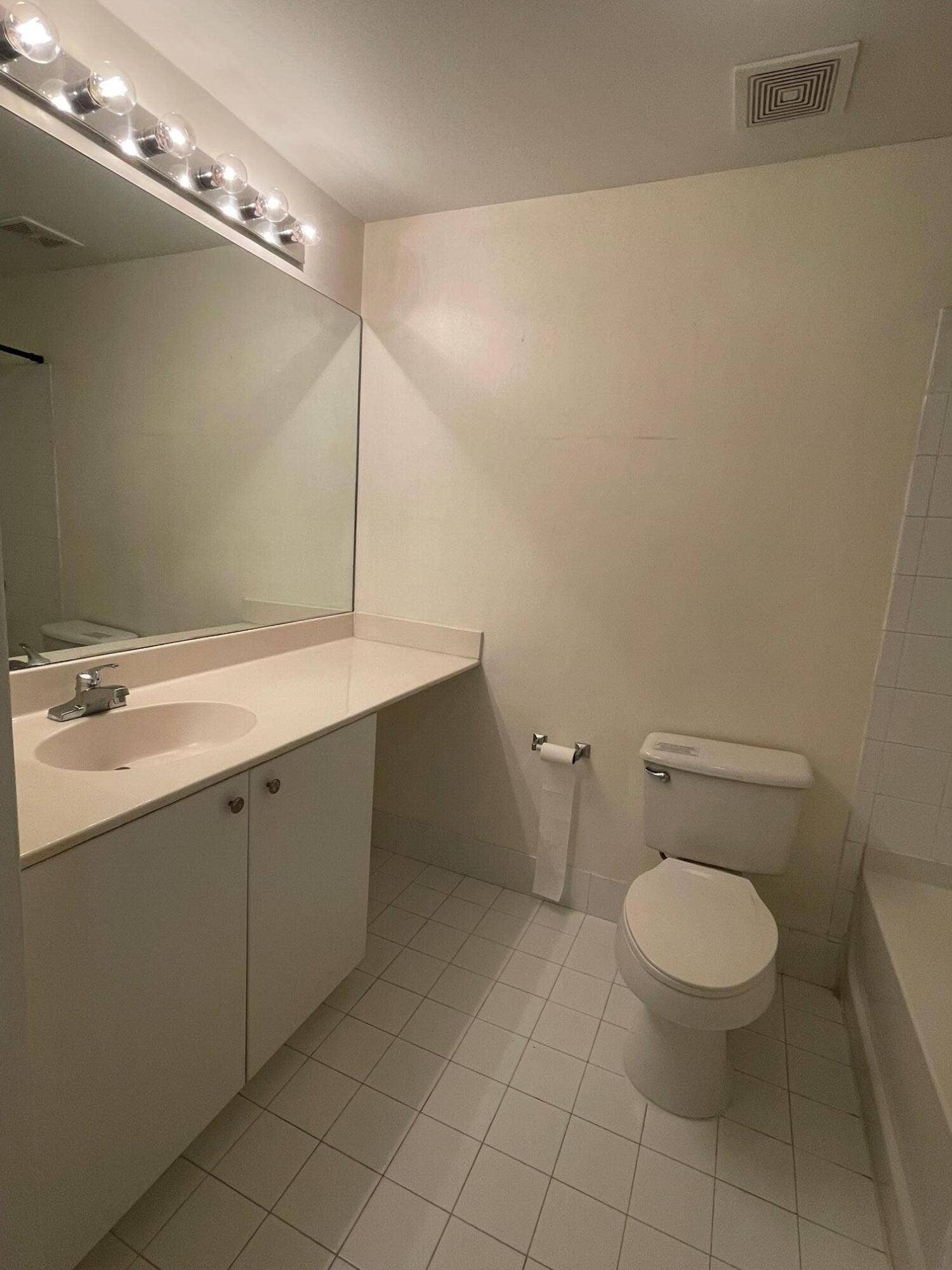 5920 W SAMPLE Road, #203, Coral Springs, FL 33063 IMG_0301