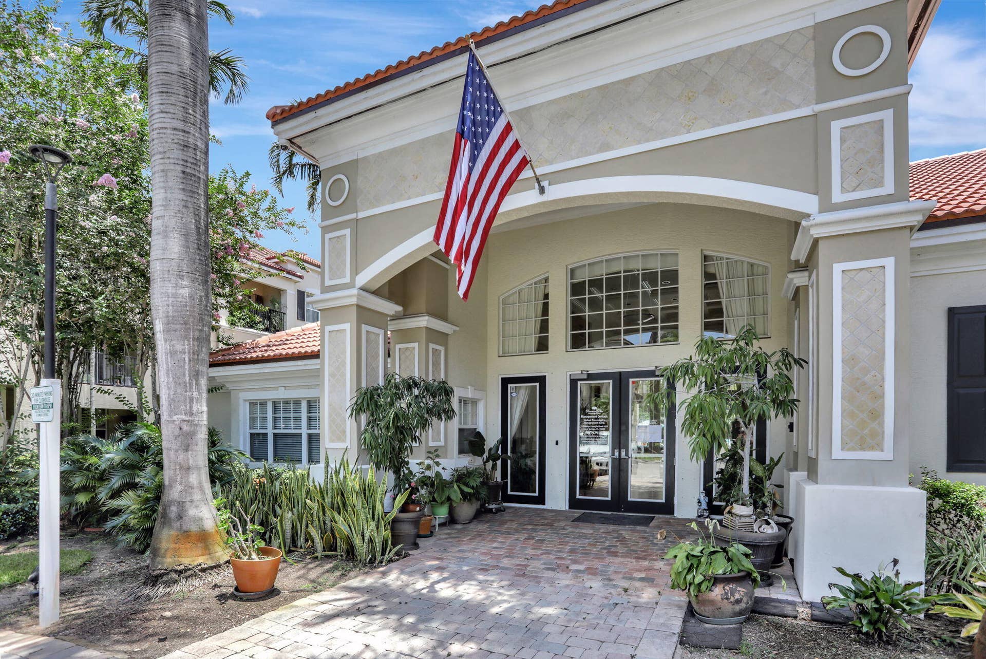 5920 W SAMPLE Road, #203, Coral Springs, FL 33063 38-web-or-mls-001L3281