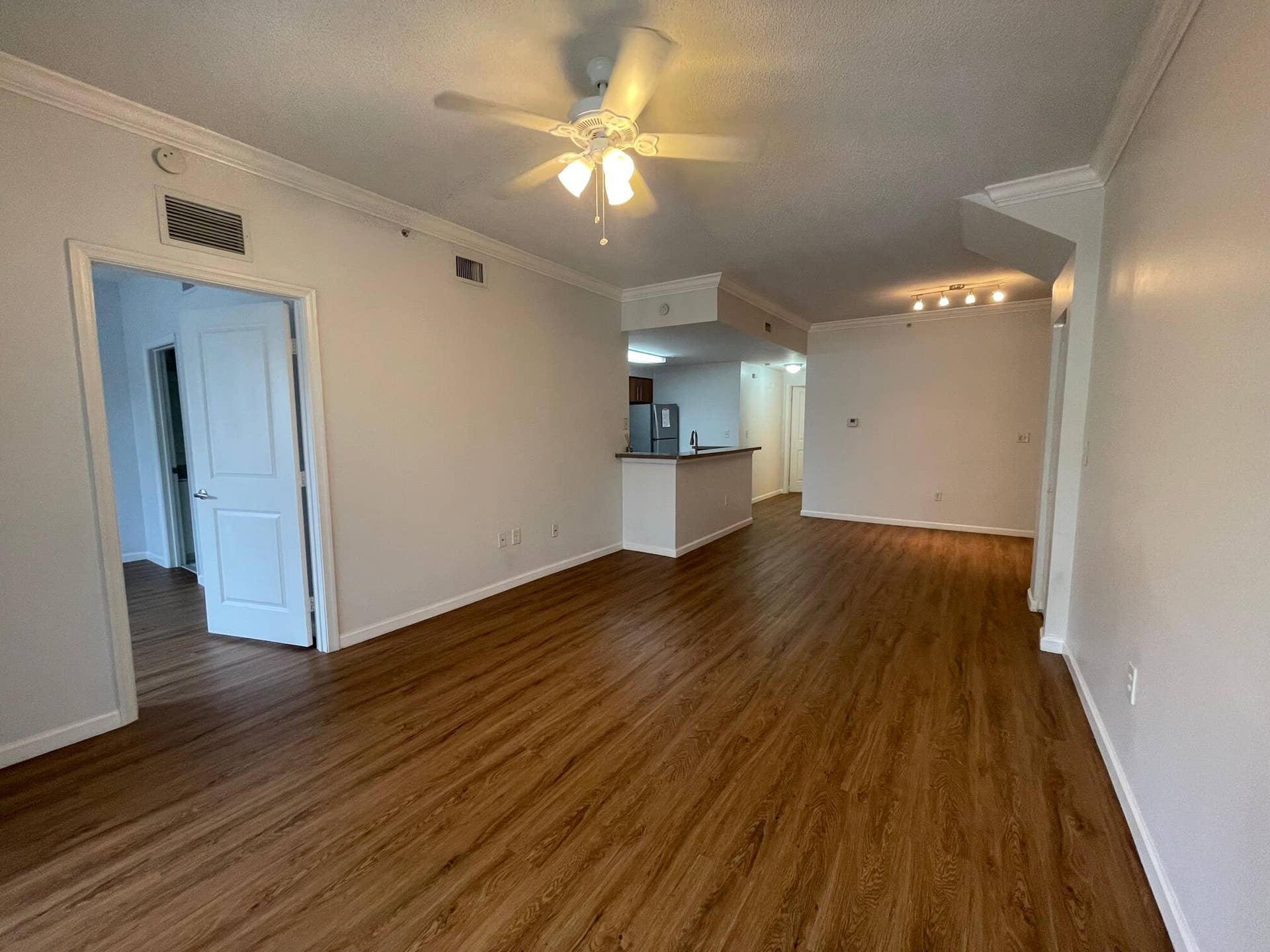 5920 W SAMPLE Road, #203, Coral Springs, FL 33063 IMG_0290