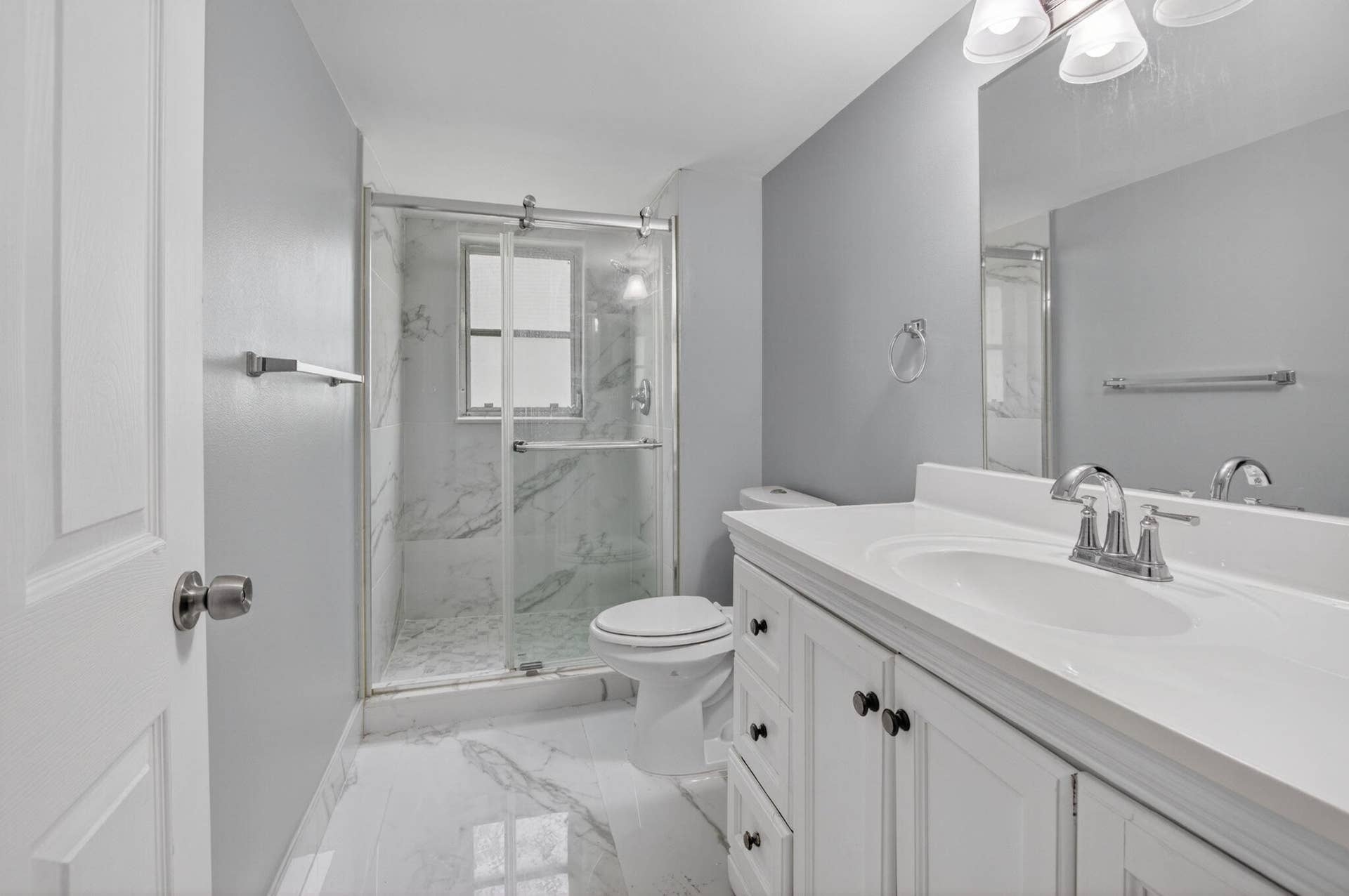 14701 Cumberland Drive, #2080, Delray Beach, FL 33446 Primary bathroom - renovated