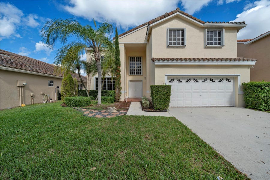 Property photo for 132 CAMERON Drive, Weston, FL