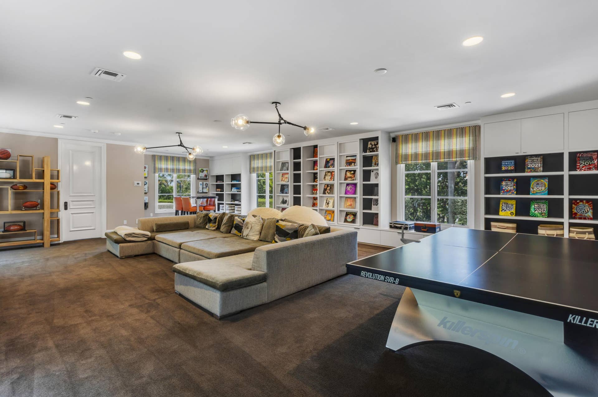 mls_RECREATION_ROOM_EB