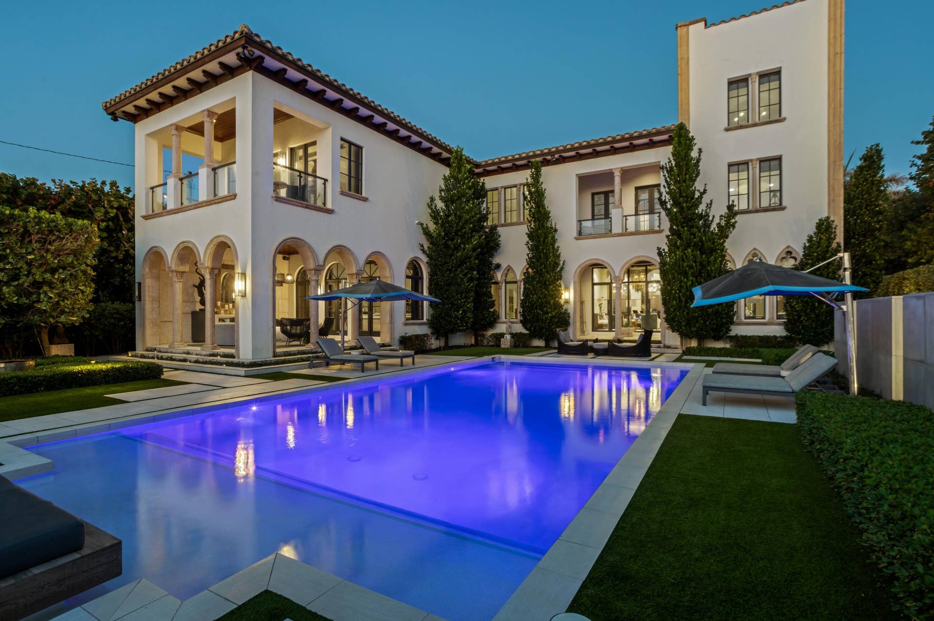 mls_POOL_TO_REAR_LEFT_EB