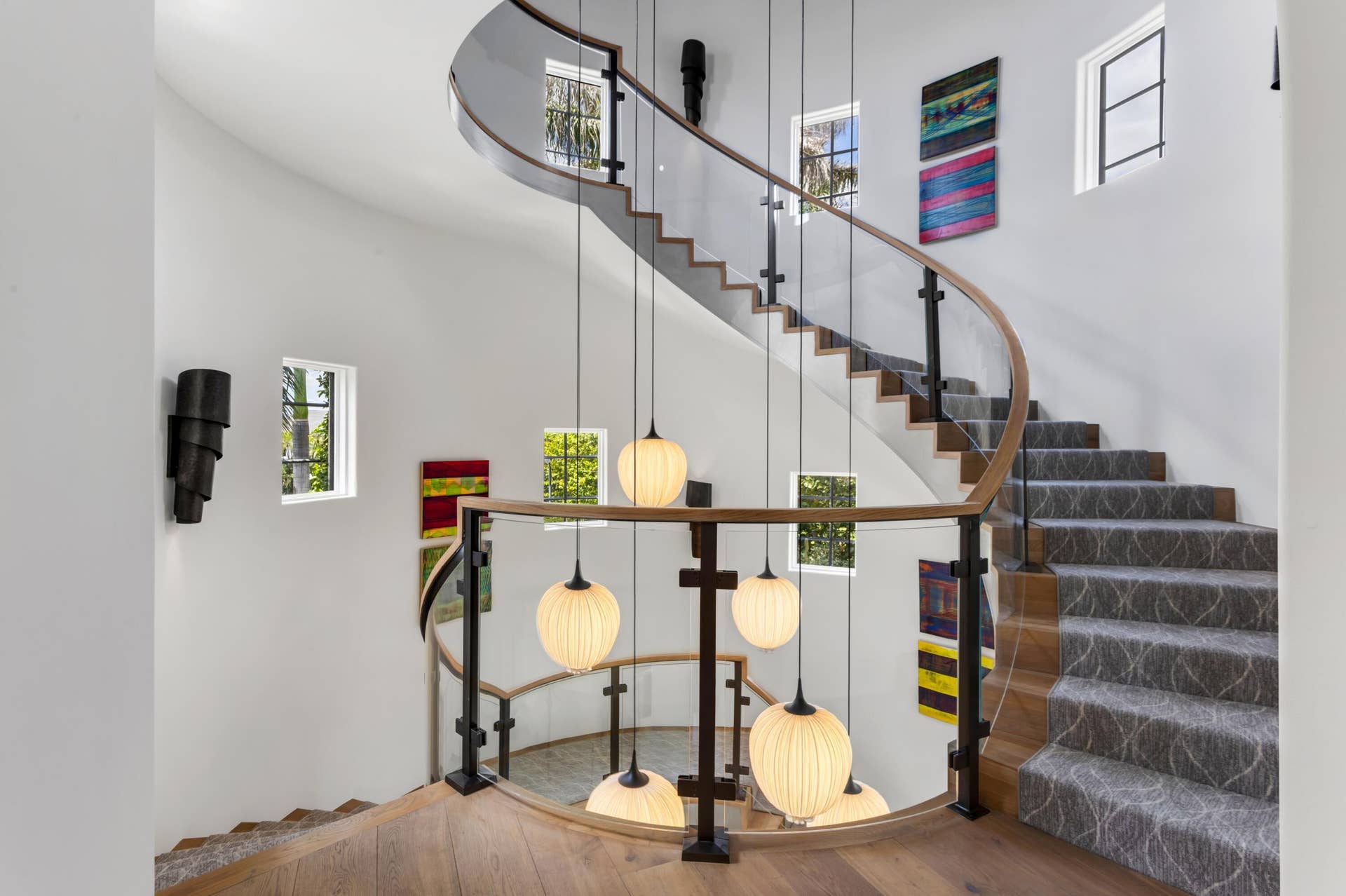mls_STAIRCASE_LANDING_EB