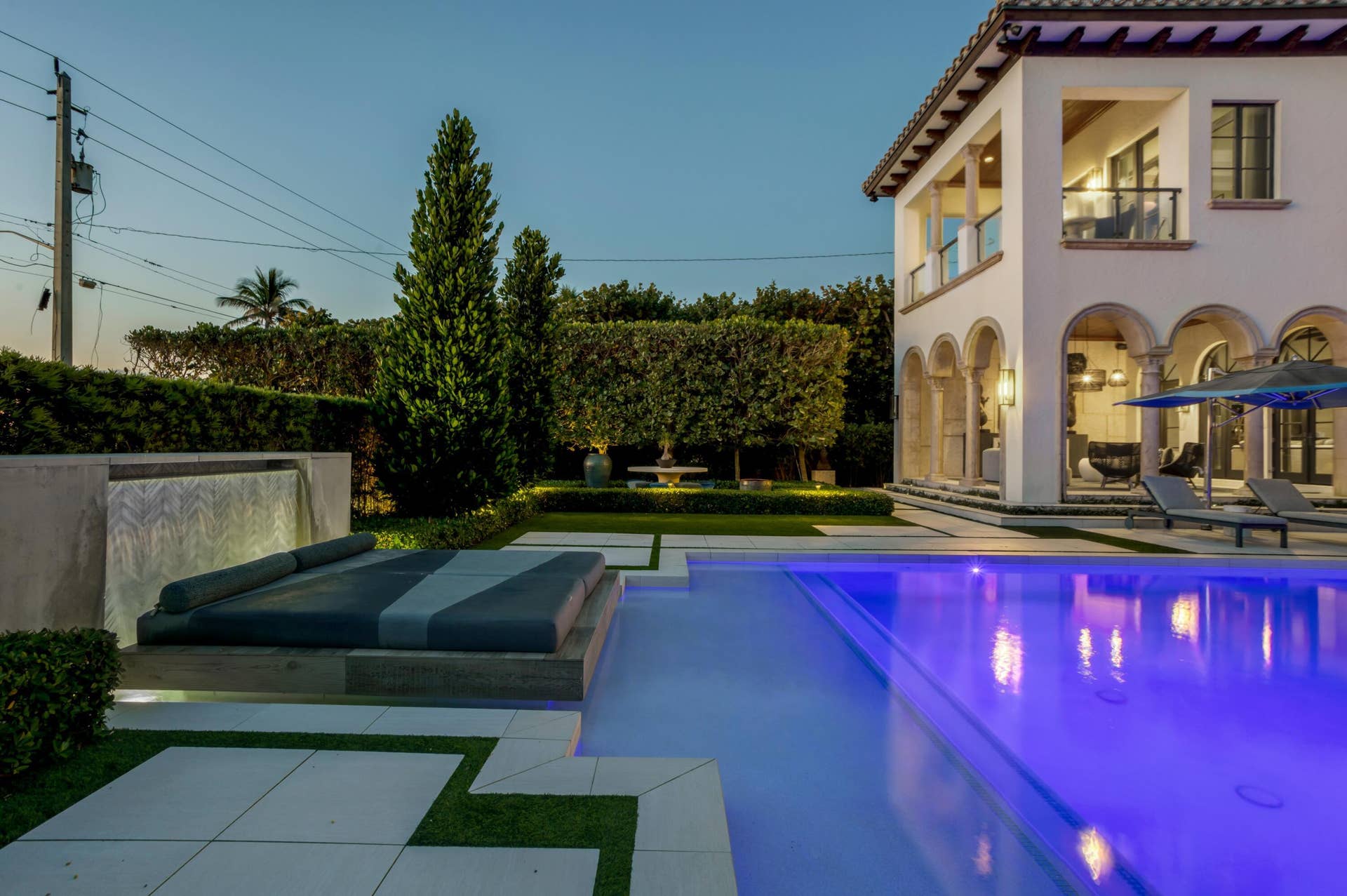 mls_POOL_BED_EB