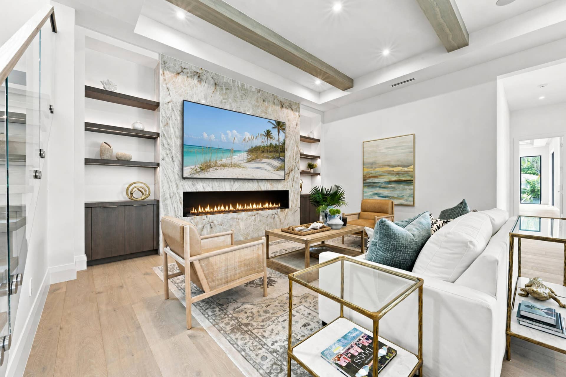 155 Ebbtide Drive, North Palm Beach, FL 33408 FAMILY ROOM