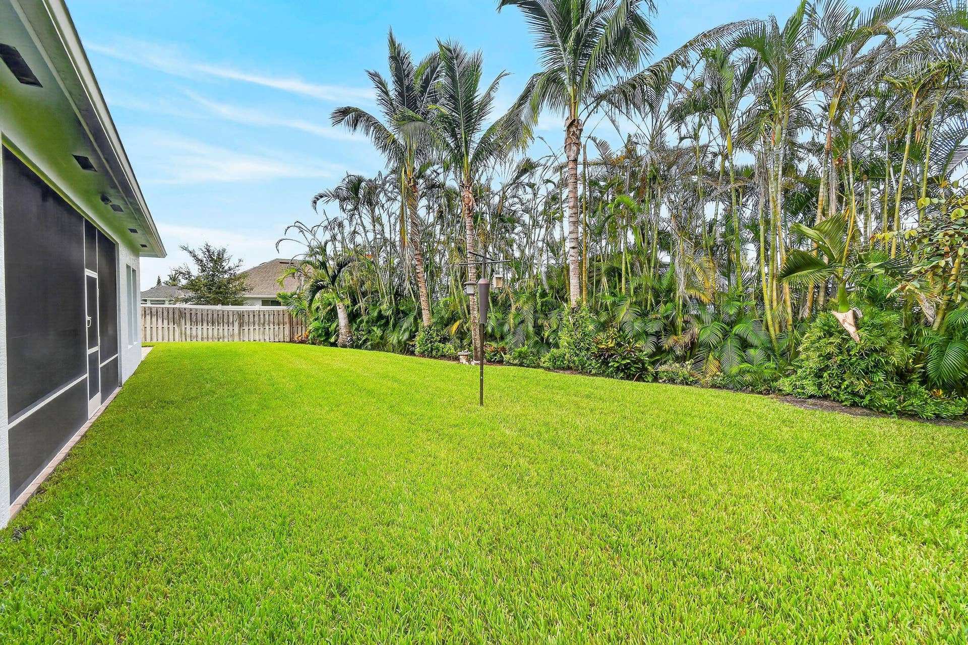 2532 SE Jason Place, Port St Lucie, FL 34952 2532SEJasonPl-2026(21)