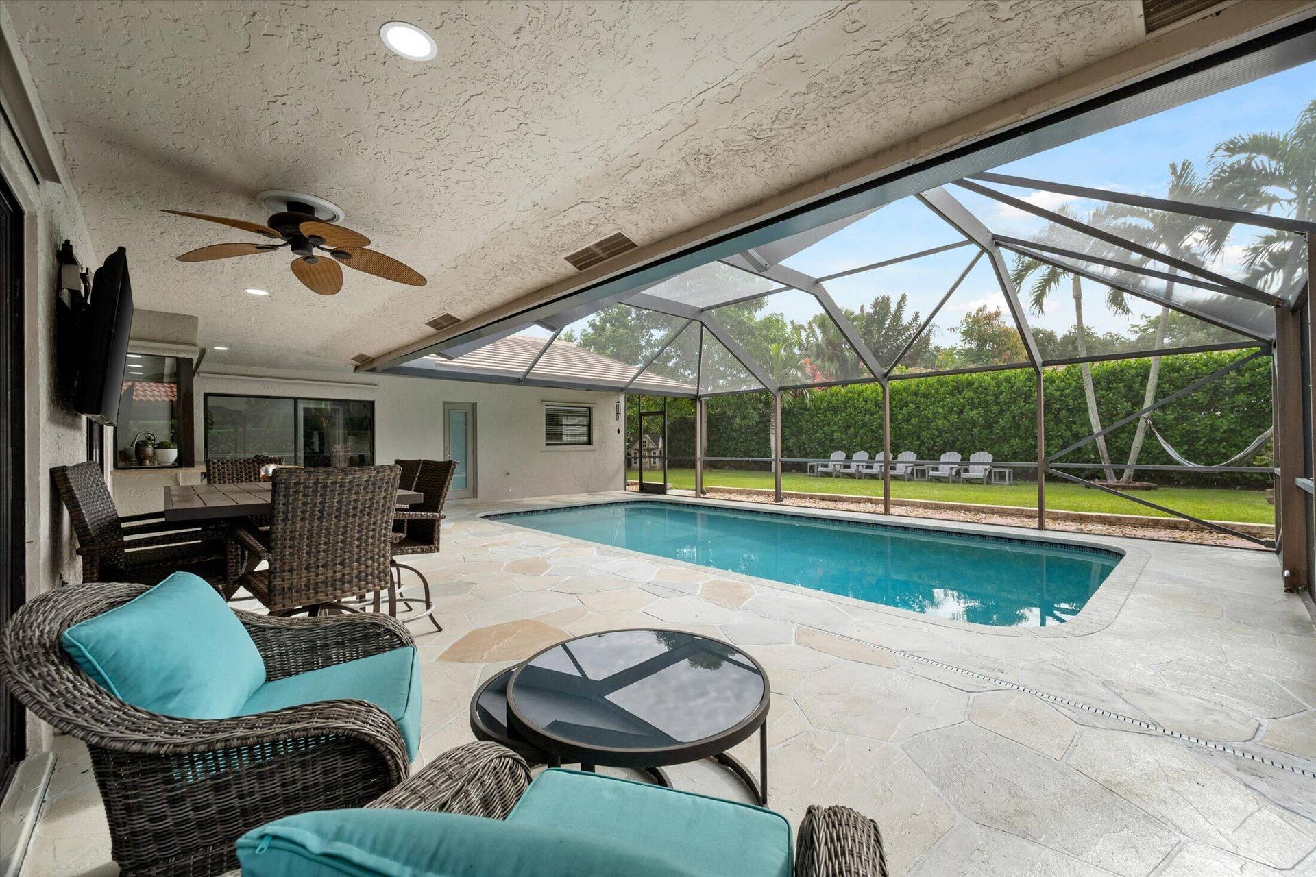 Screened Pool Area
