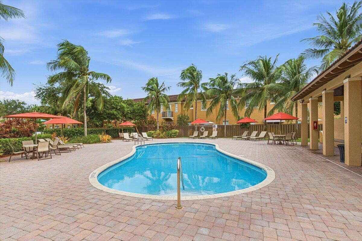 36-Community Pool-B