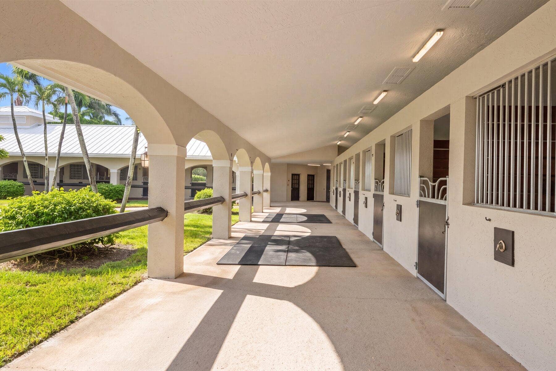3442 OLDE HAMPTON Drive, Wellington, FL 33414 30-3442 Old Hampton Dr
