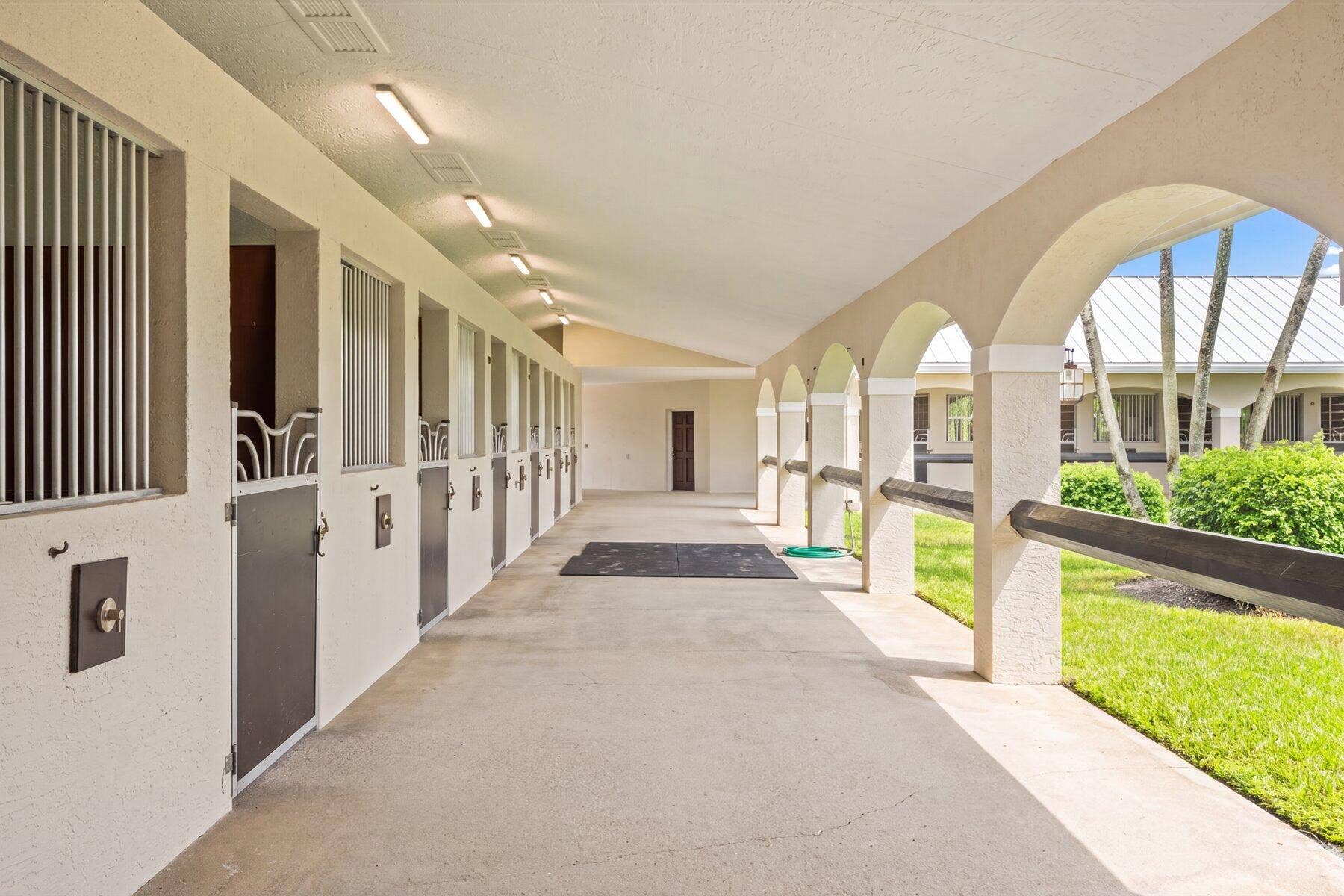 3442 OLDE HAMPTON Drive, Wellington, FL 33414 29-3442 Old Hampton Dr