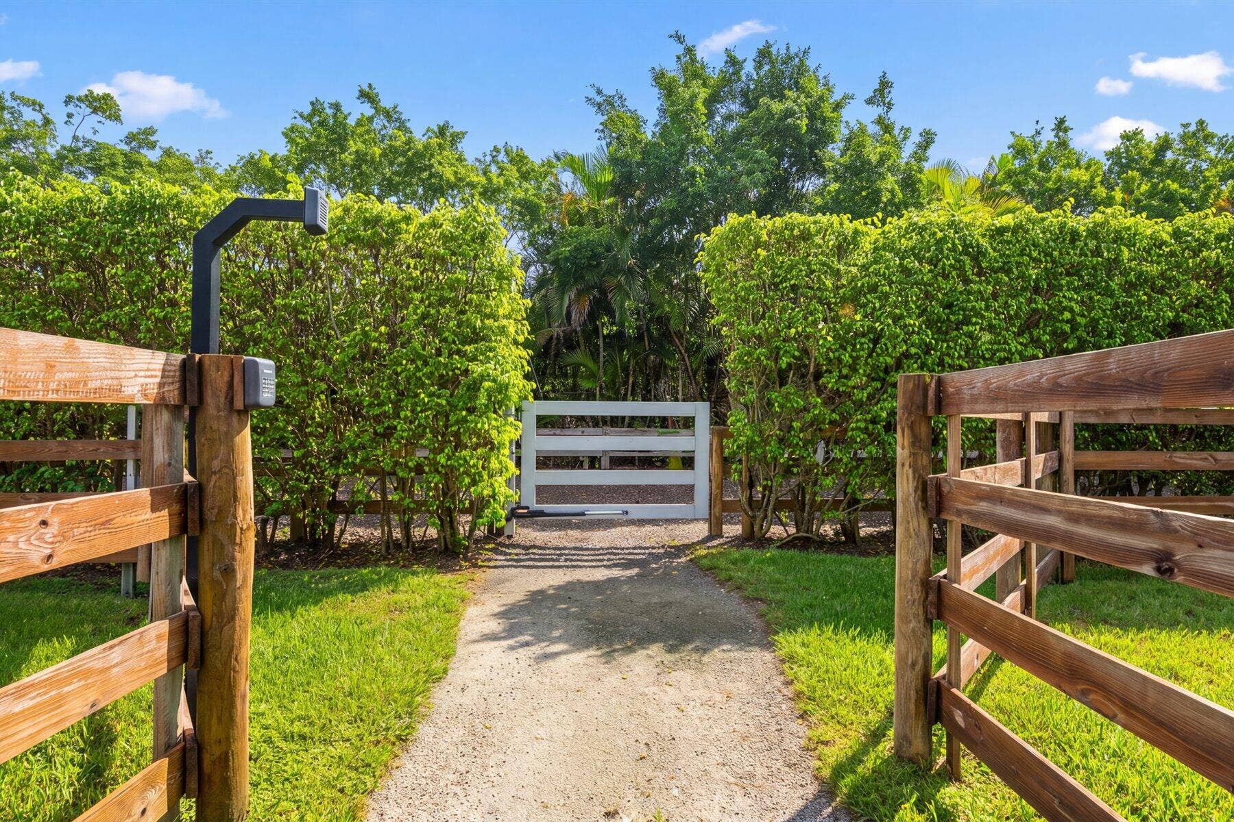 3442 OLDE HAMPTON Drive, Wellington, FL 33414 40-3442 Old Hampton Dr