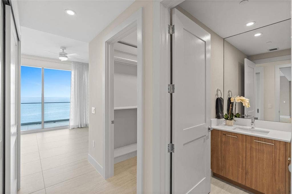 153 N Seabreeze Boulevard, #S-1501, Fort Lauderdale, FL 33304 selene