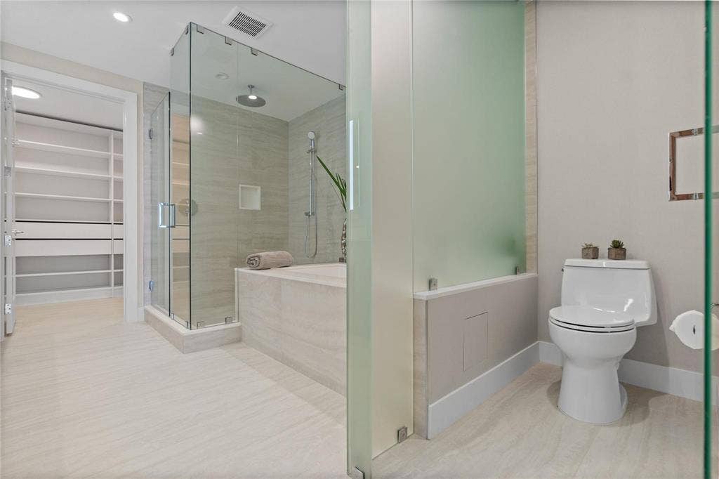 153 N Seabreeze Boulevard, #S-1501, Fort Lauderdale, FL 33304 Selene